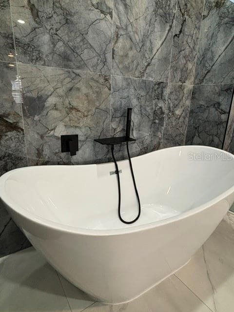 Master Bath Detail - 4228 FOXWOOD BLVD, WESLEY CHAPEL