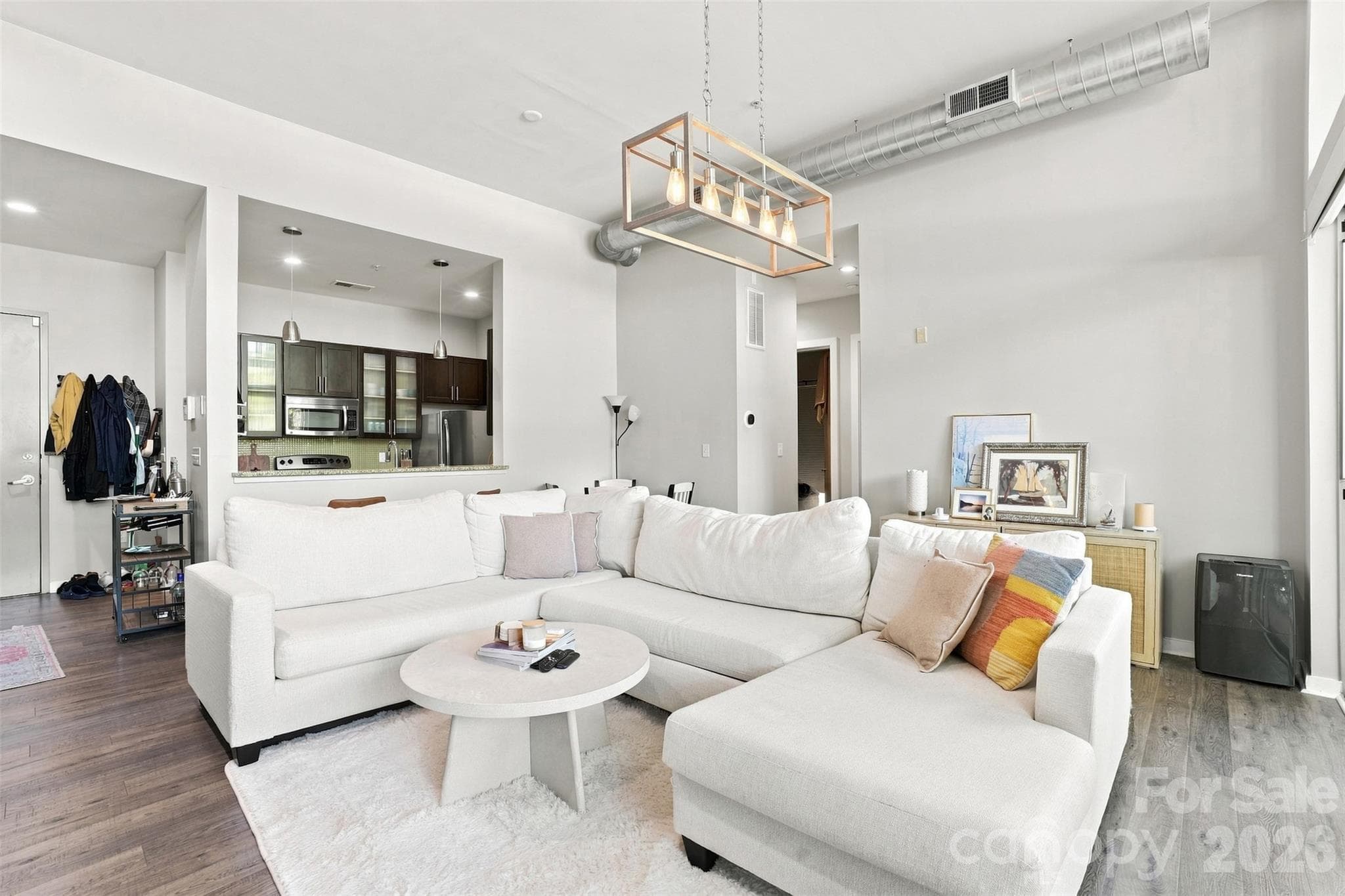 Condominium at 2116 Mcclintock Road, Charlotte, photo 12 of 39