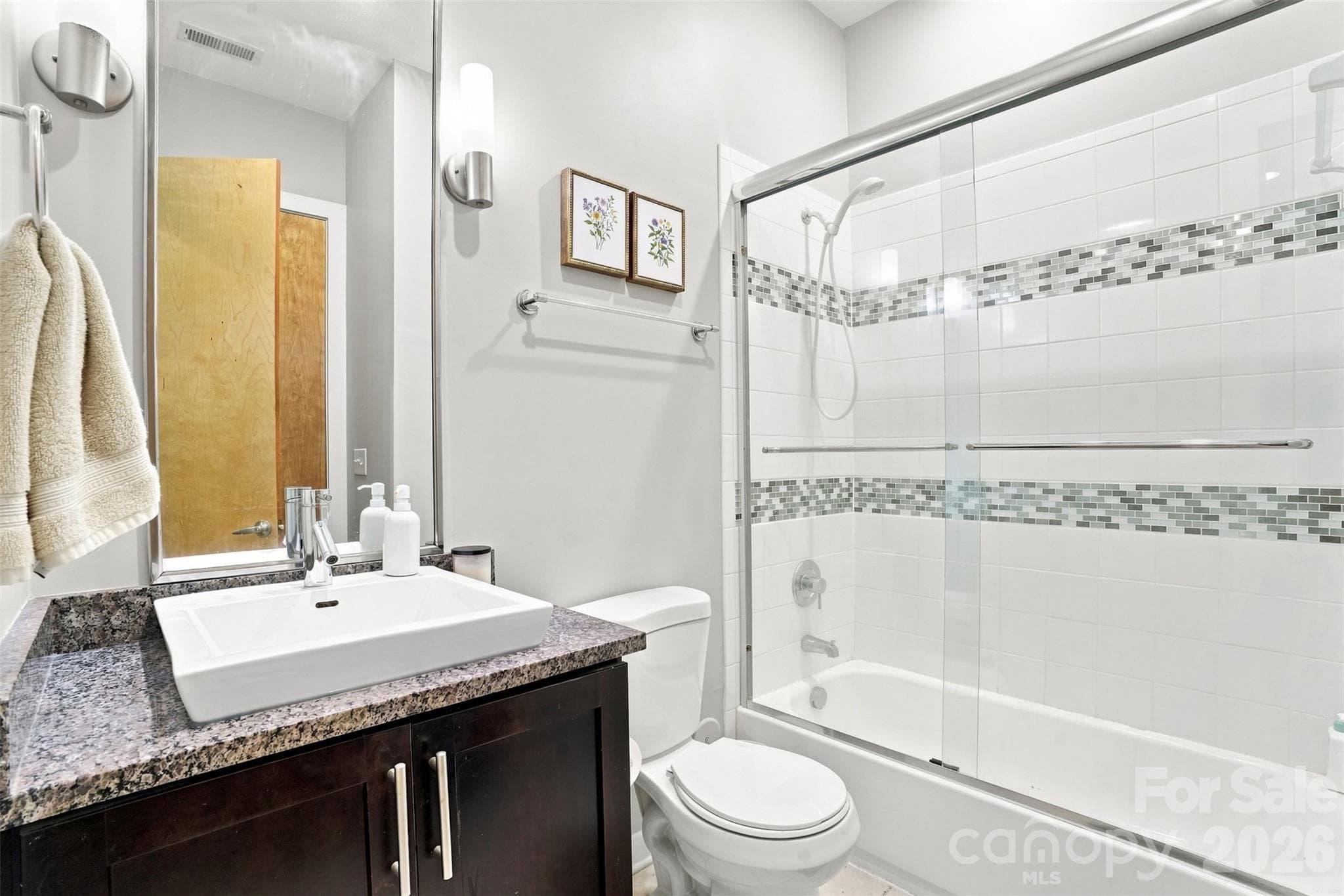 Condominium at 2116 Mcclintock Road, Charlotte, photo 18 of 39