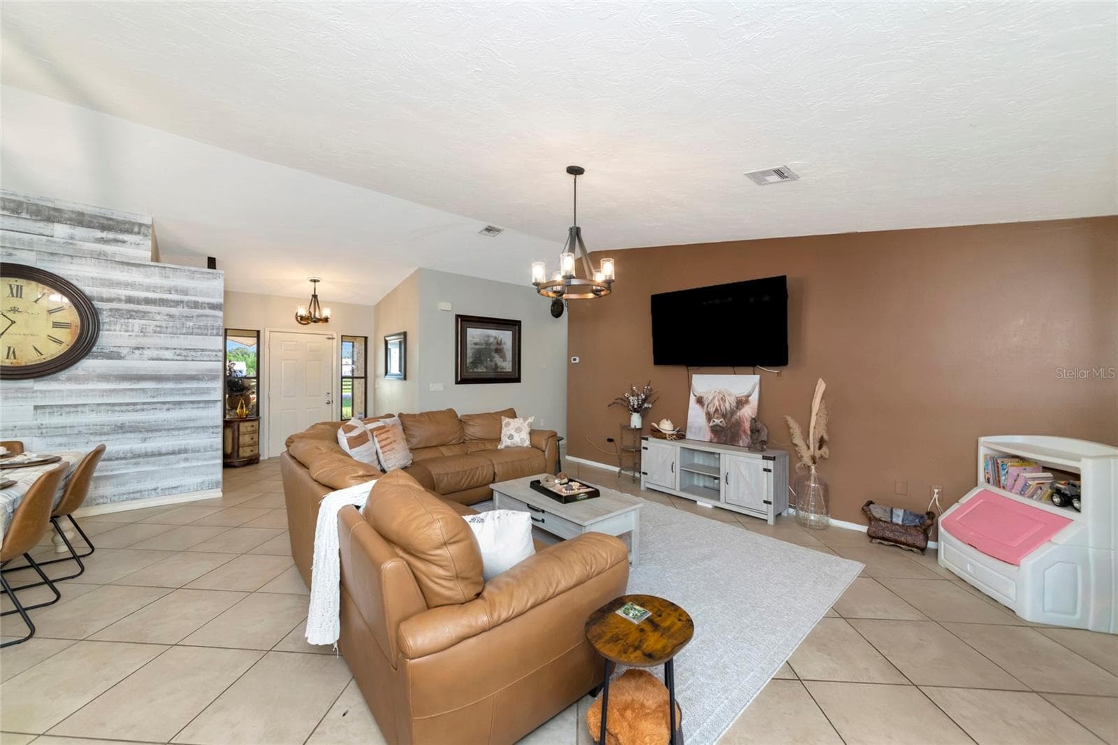 Single Family Residence at 710 MYAKKA RD, SARASOTA, photo 7 of 110