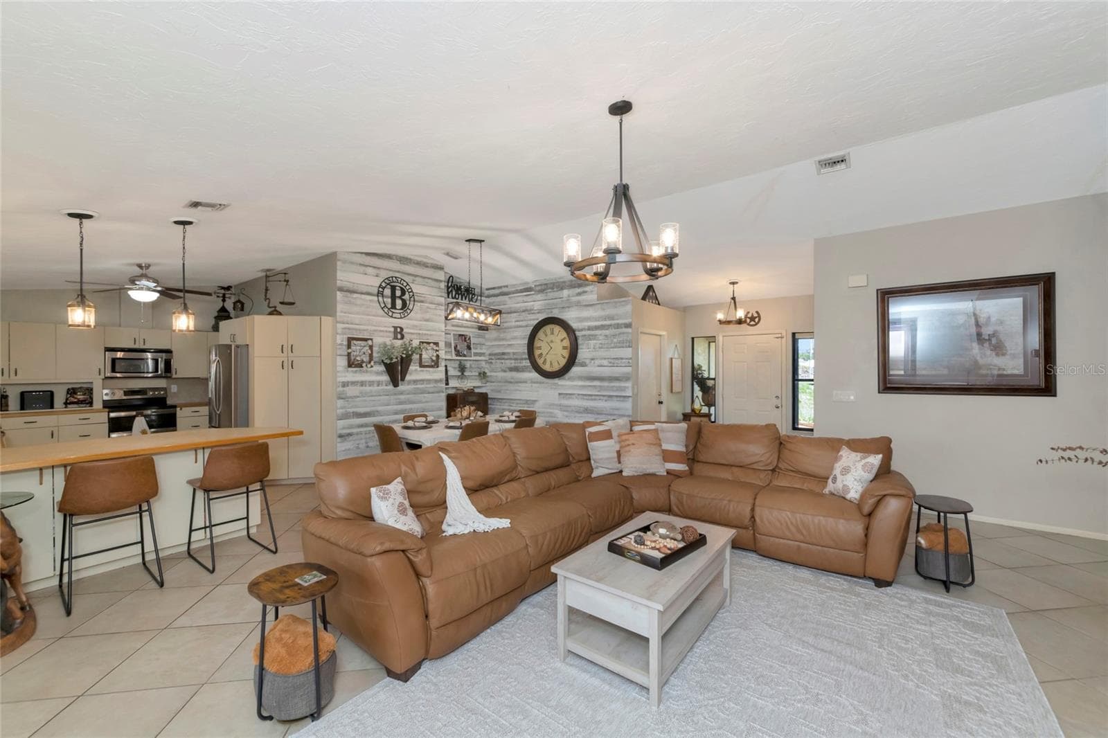 Single Family Residence at 710 MYAKKA RD, SARASOTA, photo 10 of 110