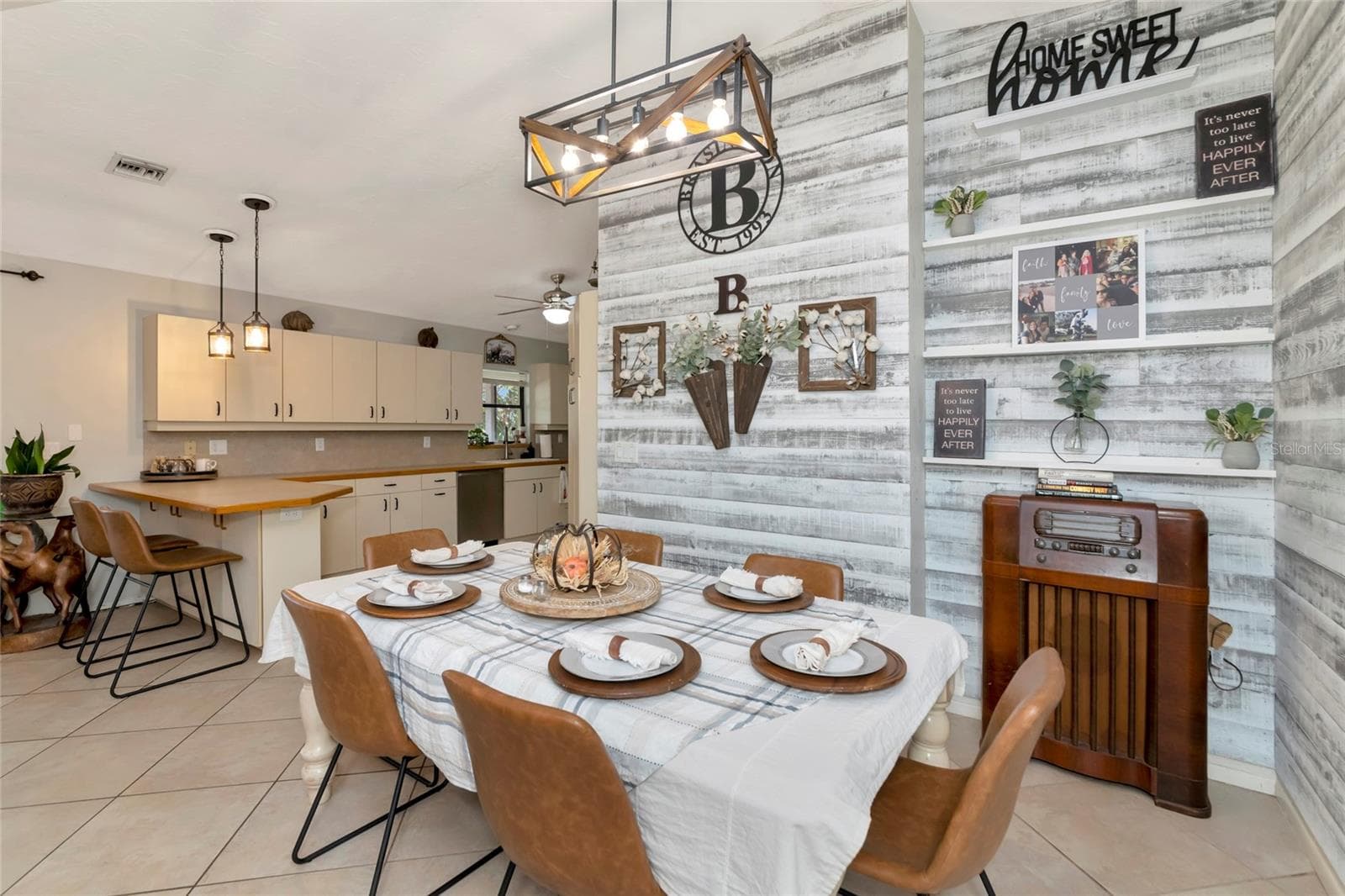 Single Family Residence at 710 MYAKKA RD, SARASOTA, photo 17 of 110
