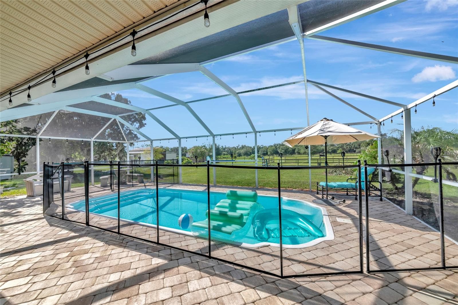 Single Family Residence at 710 MYAKKA RD, SARASOTA, photo 2 of 110