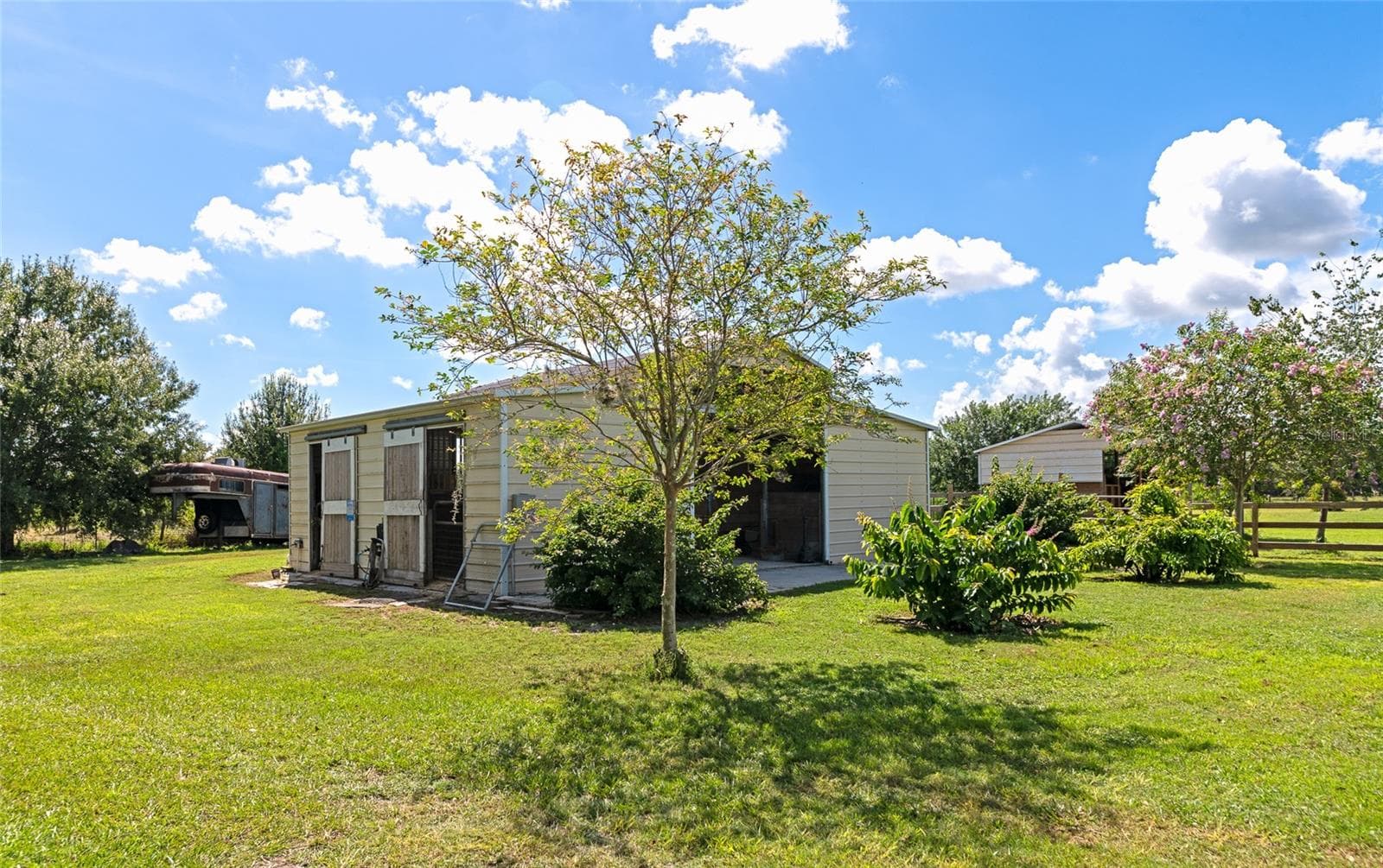 Single Family Residence at 710 MYAKKA RD, SARASOTA, photo 71 of 110