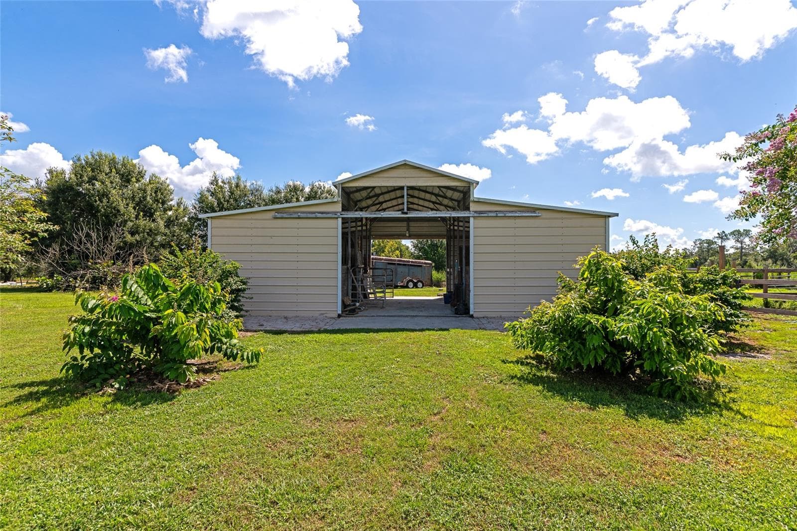 Single Family Residence at 710 MYAKKA RD, SARASOTA, photo 74 of 110