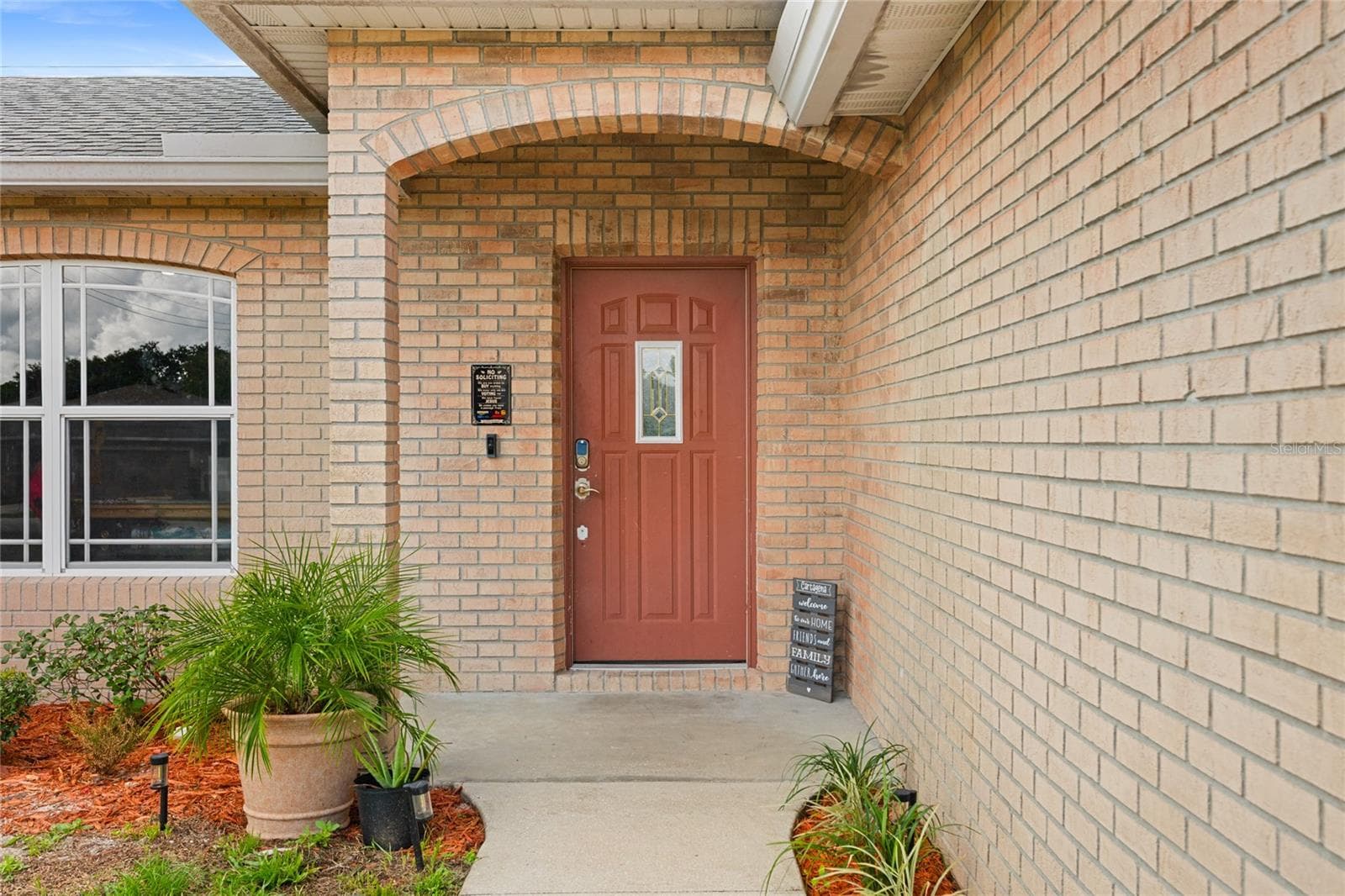 Single Family Residence at 2086 S PARKTON DR, DELTONA, photo 4 of 33