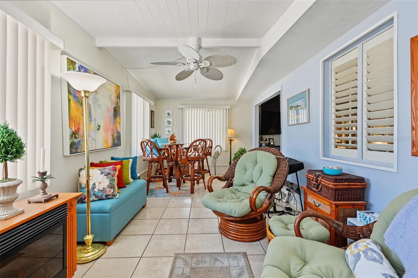 Mobile Home at 18675 US HIGHWAY 19 N #427, CLEARWATER, photo 22 of 45