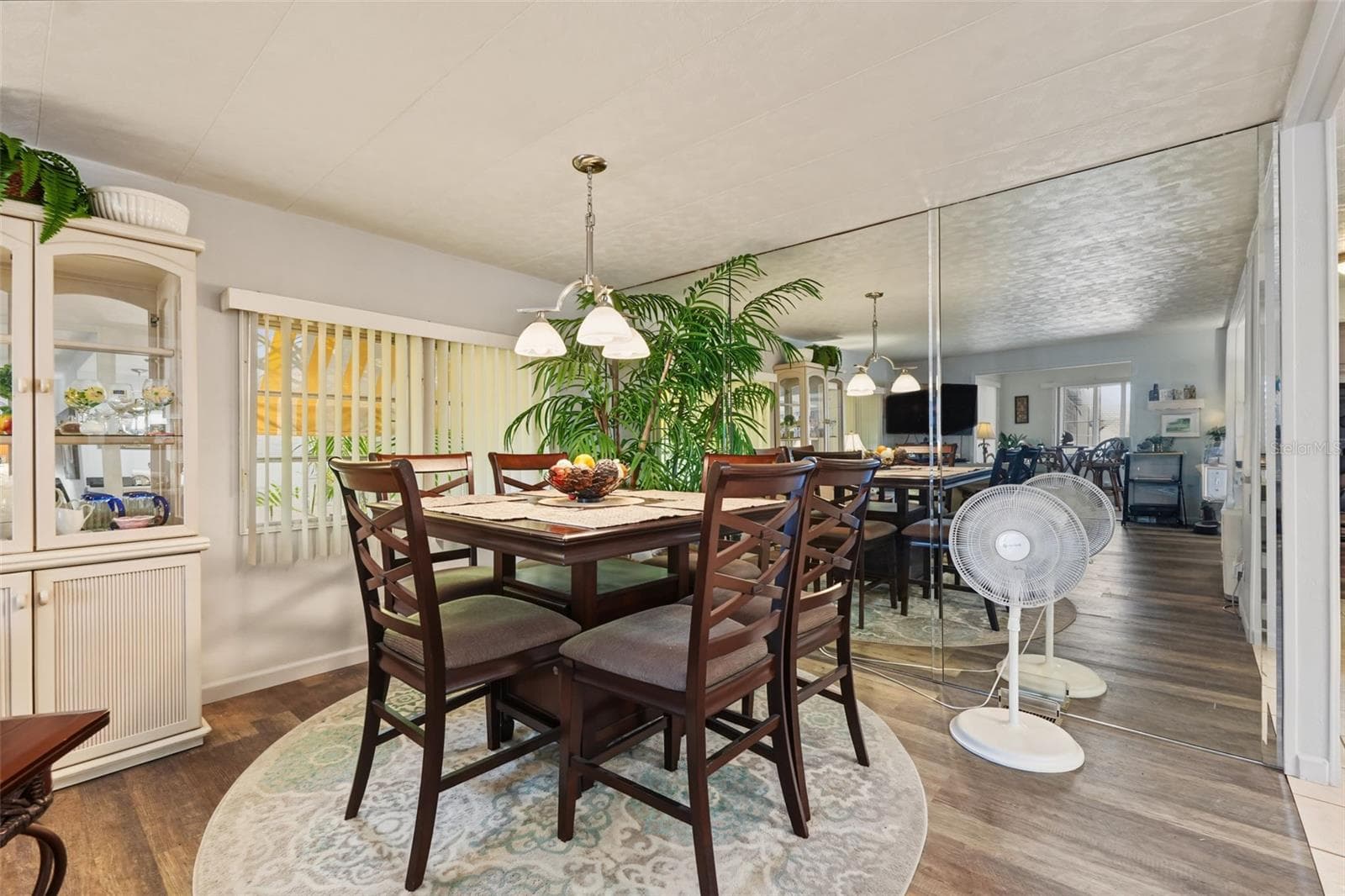 Mobile Home at 18675 US HIGHWAY 19 N #427, CLEARWATER, photo 28 of 45