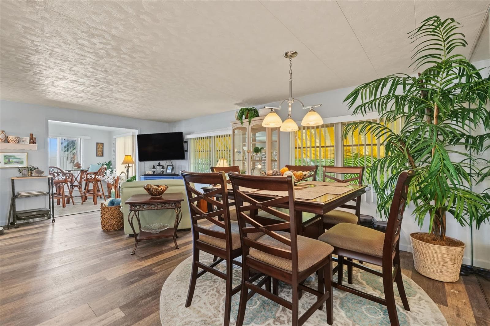 Mobile Home at 18675 US HIGHWAY 19 N #427, CLEARWATER, photo 29 of 45