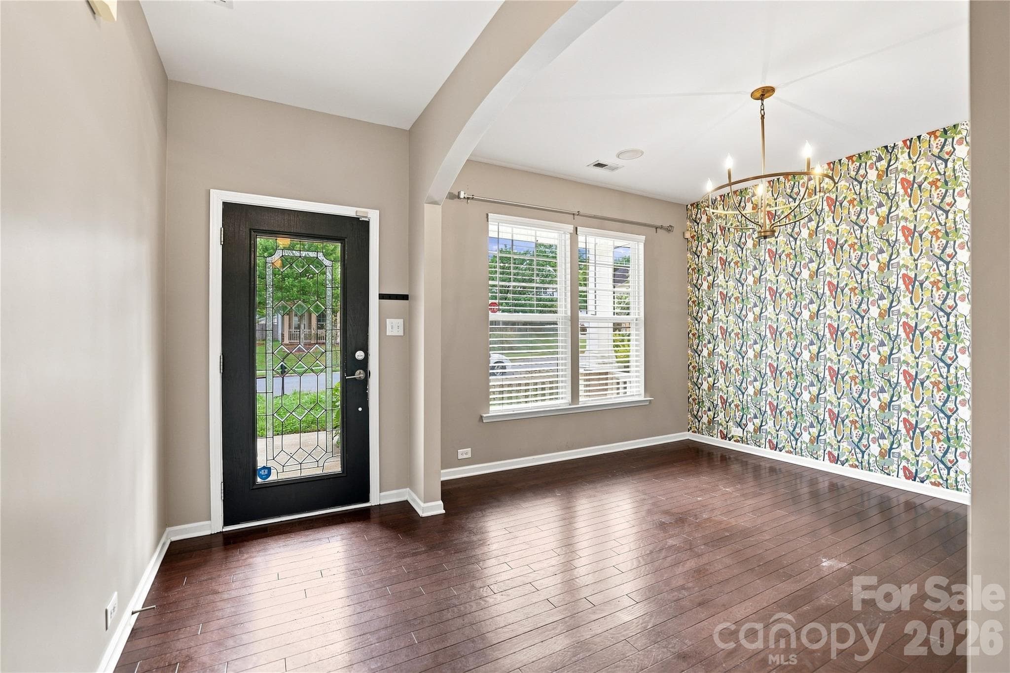 Single Family Residence at 14902 Brotherly Lane, Charlotte, photo 6 of 48
