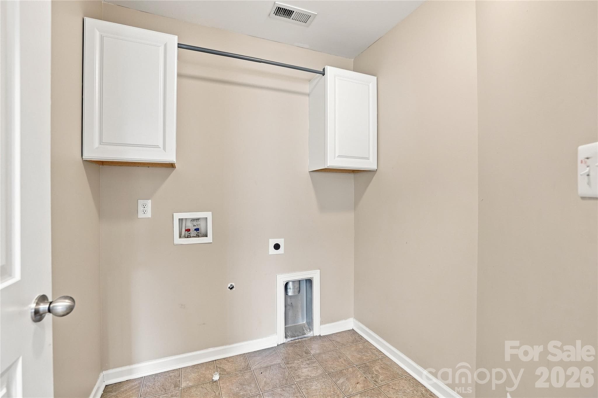 Laundry room - 14902 Brotherly Lane, Charlotte