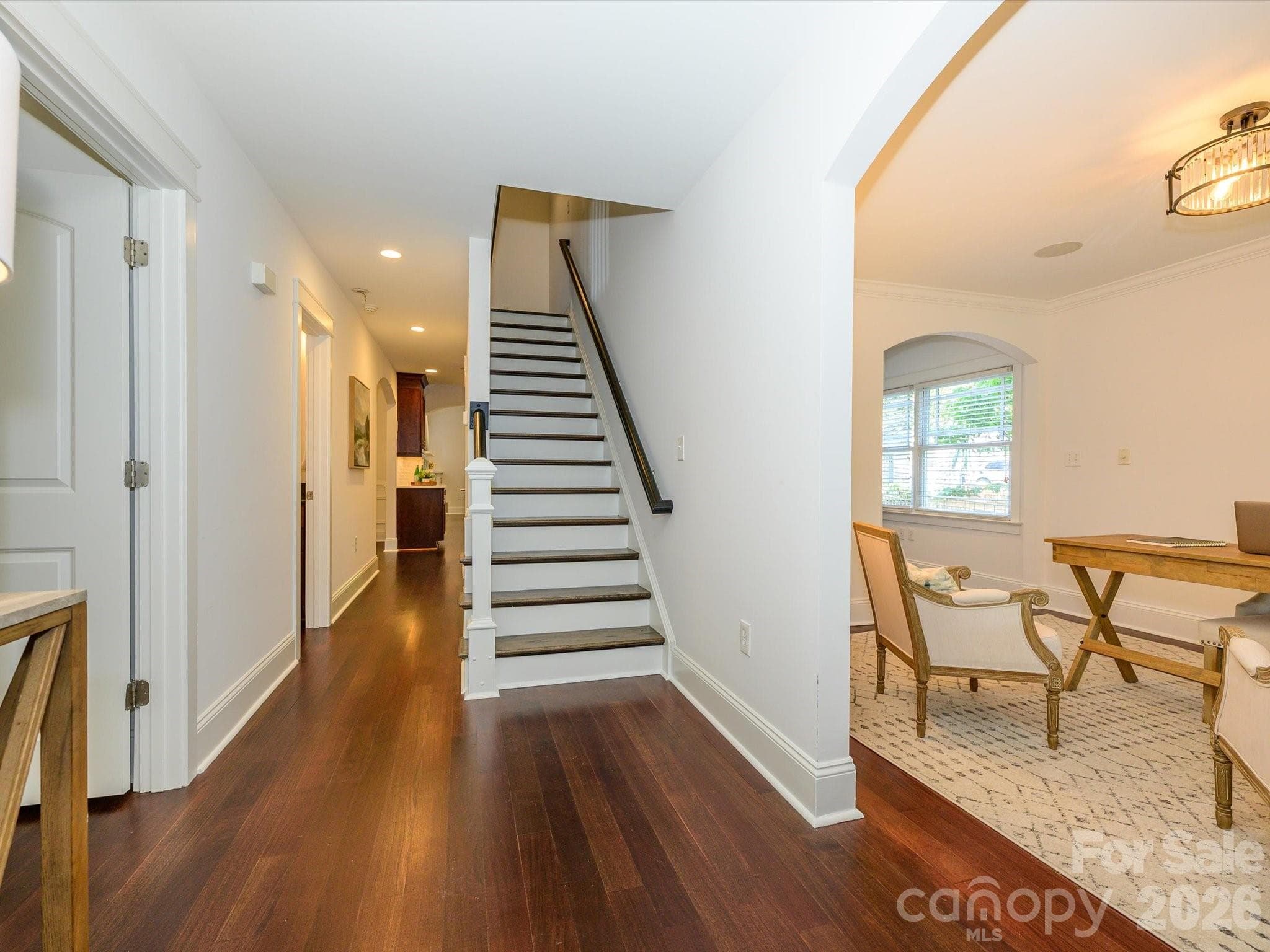 Single Family Residence at 3016 Somerset Drive, Charlotte, photo 6 of 42