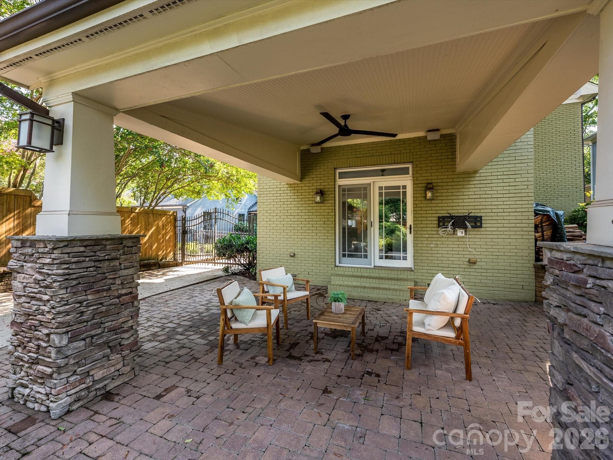 Single Family Residence at 3016 Somerset Drive, Charlotte, photo 38 of 42