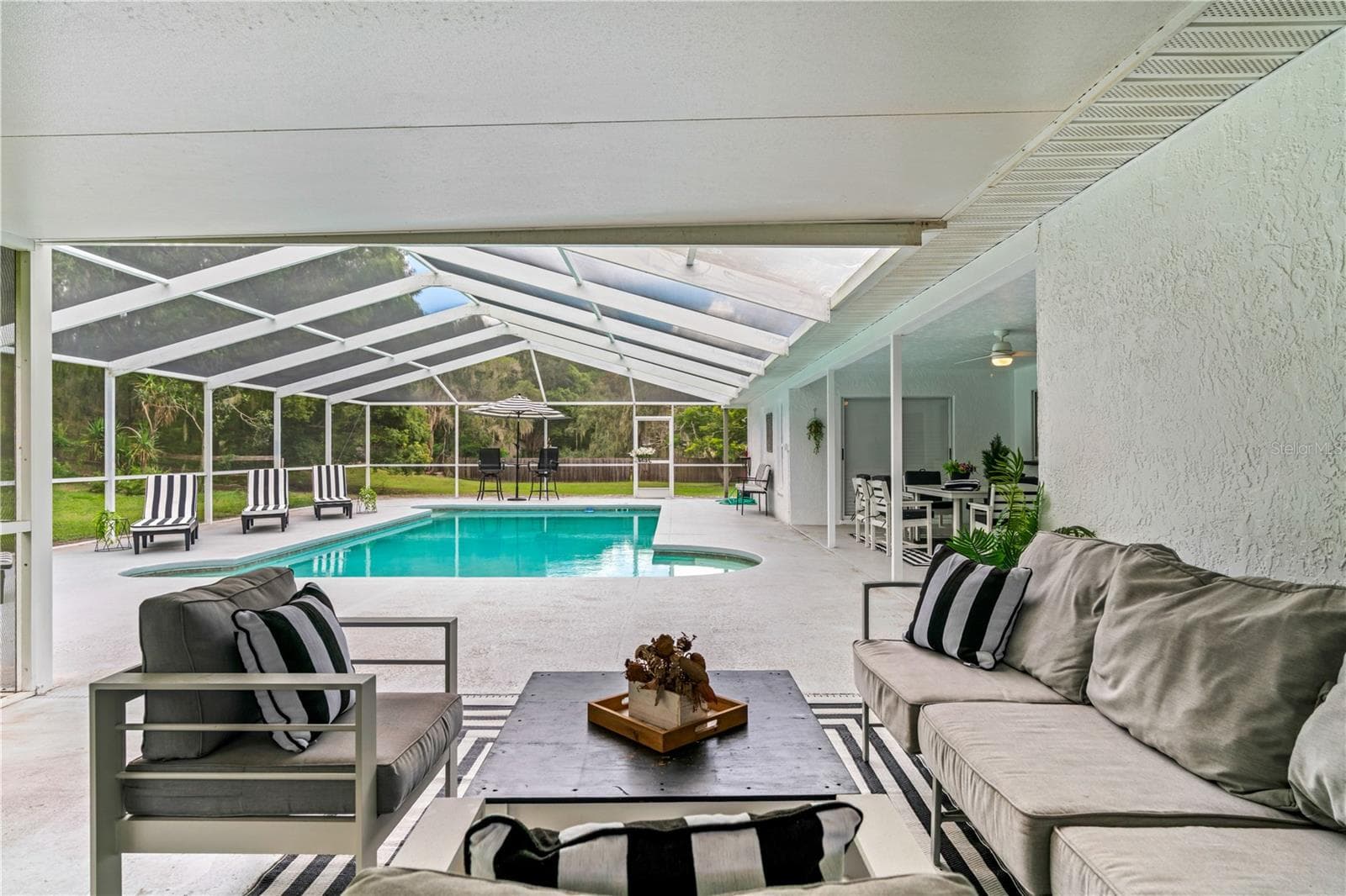 Single Family Residence at 4712 DOVER CLIFF CT, DOVER, photo 38 of 70