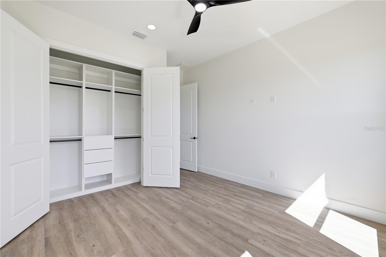 Single Family Residence at 14270 FORT WORTH CIR, PORT CHARLOTTE, photo 24 of 48