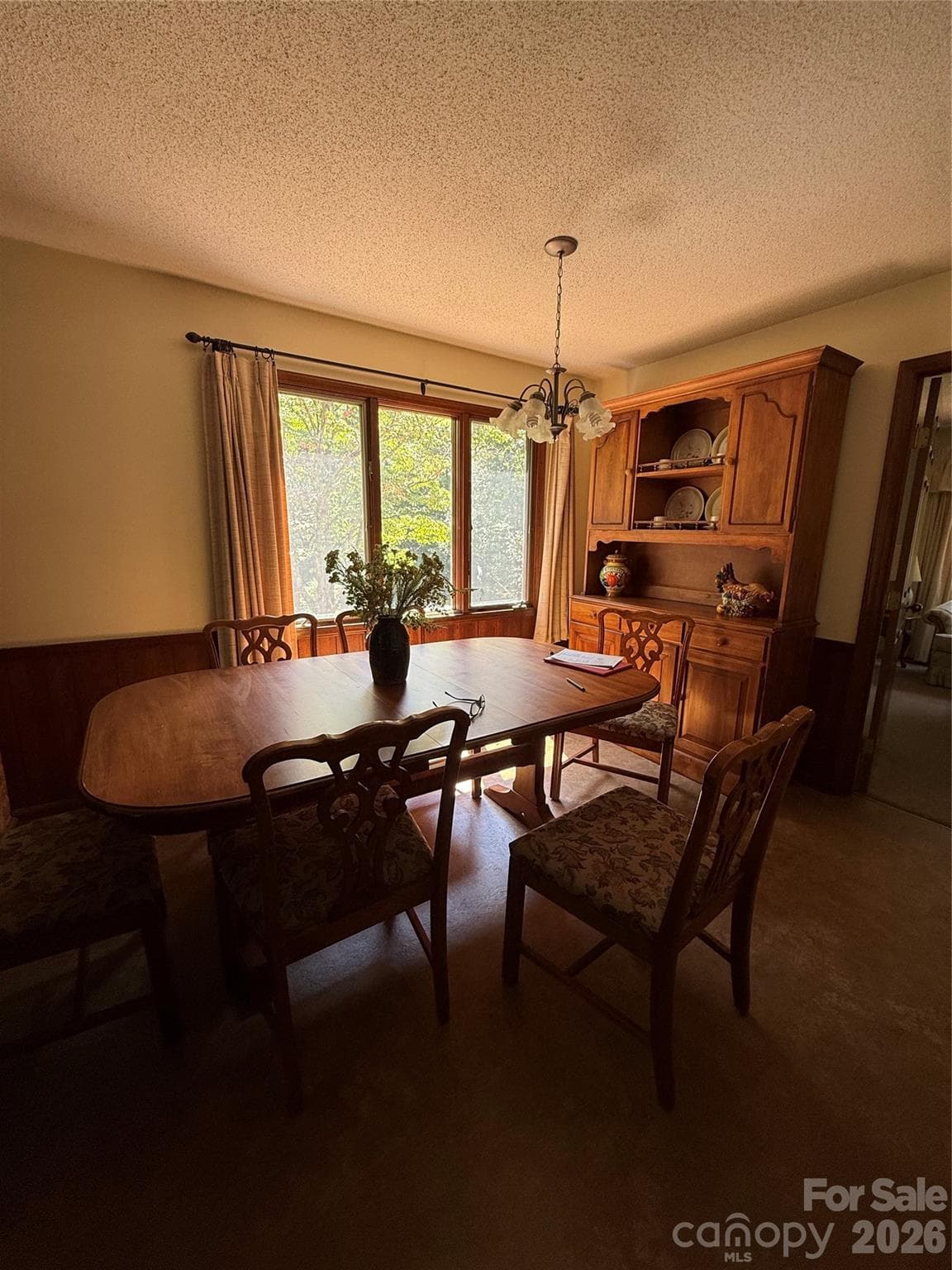 Single Family Residence at 2015 39th Avenue NE, Hickory, photo 16 of 43