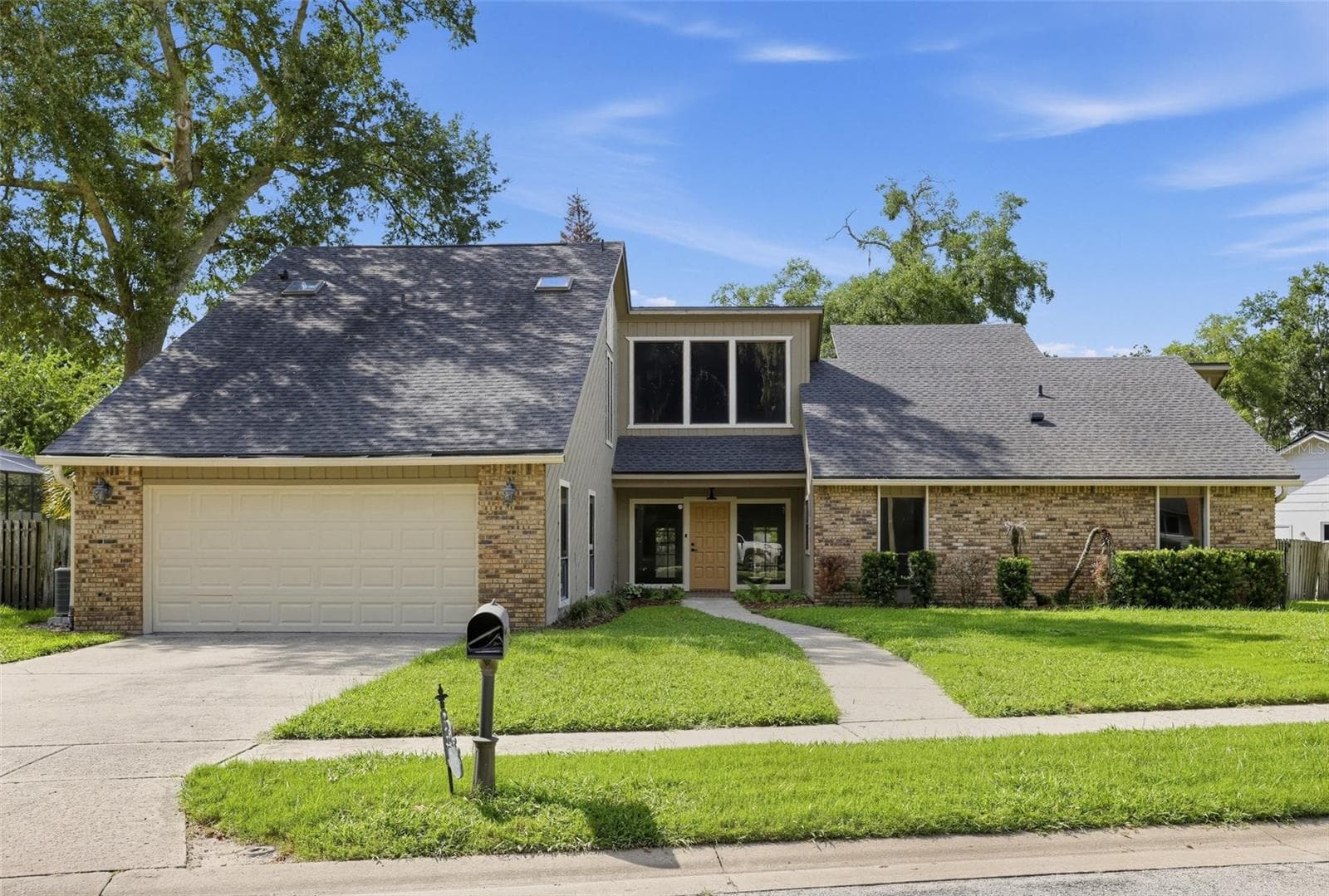 1539 GRACE LAKE CIR
