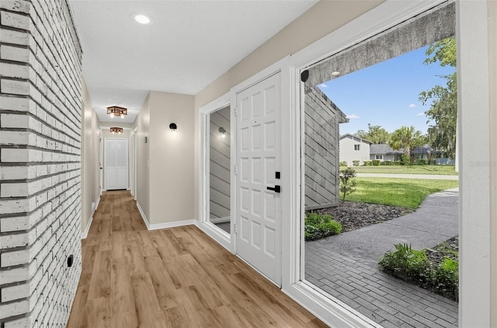 Single Family Residence at 1539 GRACE LAKE CIR, LONGWOOD, photo 2 of 25