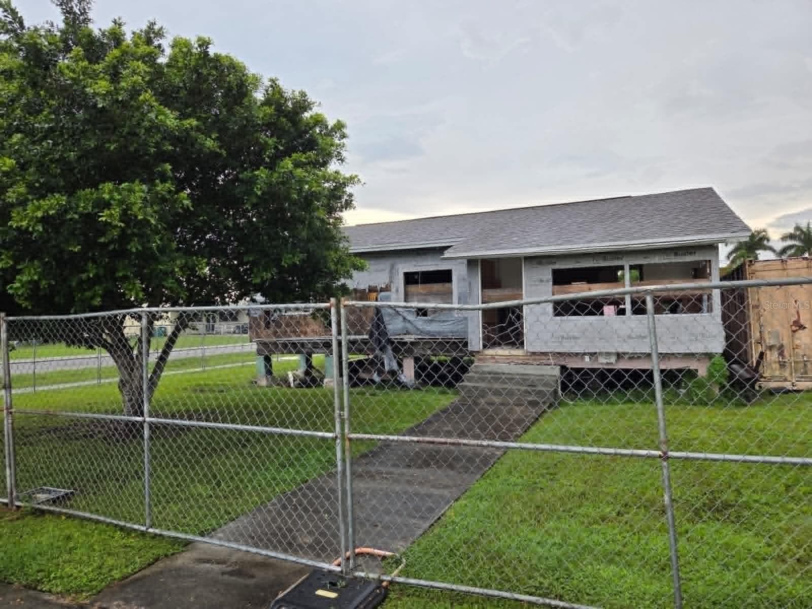 Single Family Residence at 397 ANNONA AVE, PAHOKEE, photo 8 of 11