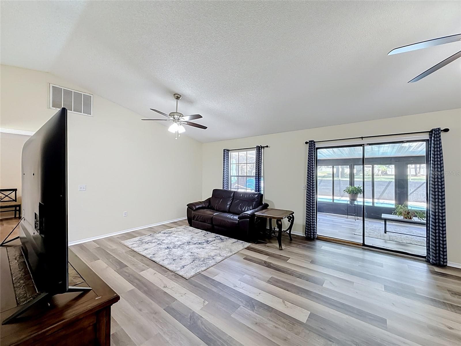 Single Family Residence at 12505 WEDGEFIELD DR, GRAND ISLAND, photo 10 of 50