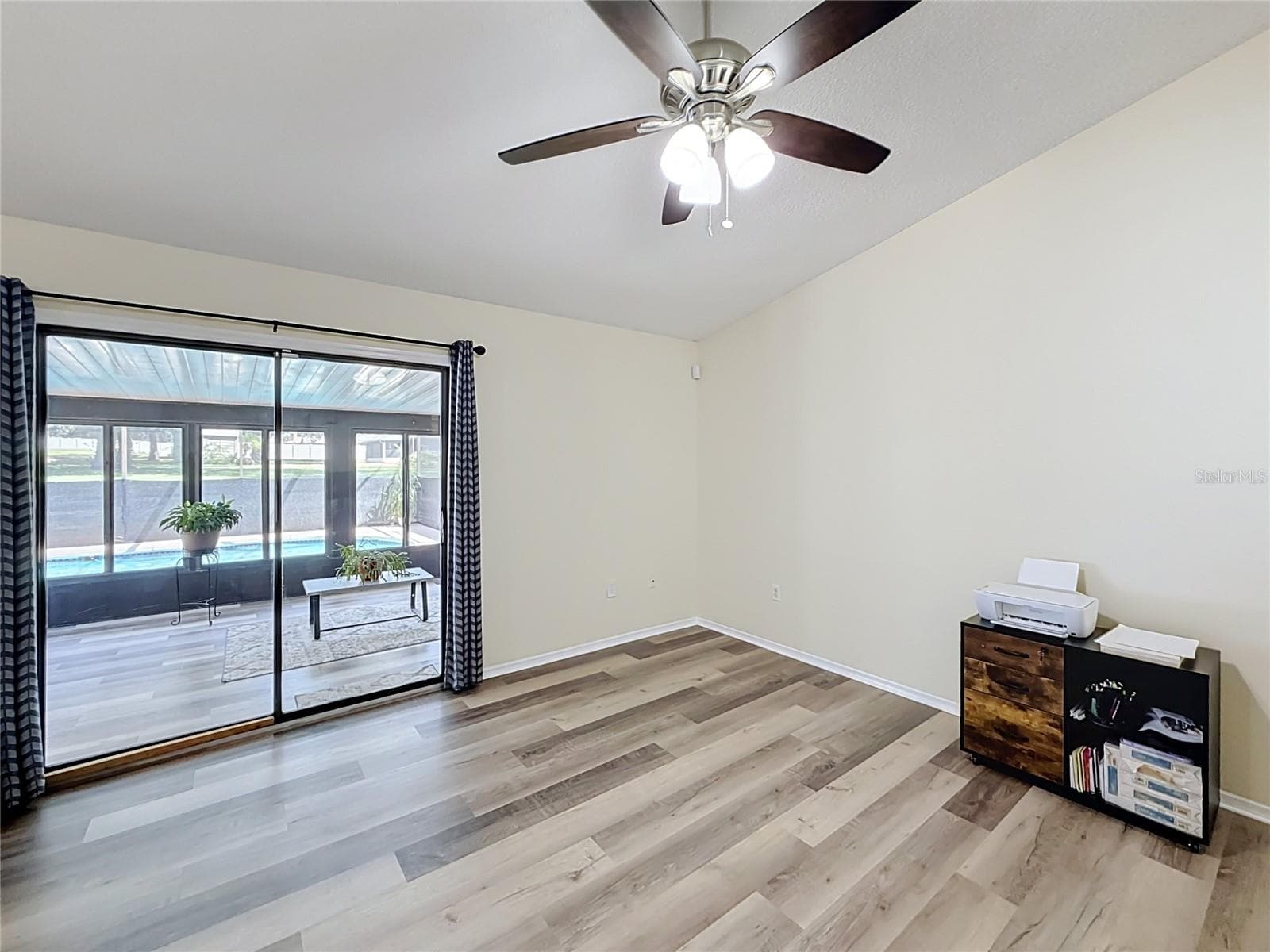Single Family Residence at 12505 WEDGEFIELD DR, GRAND ISLAND, photo 16 of 50