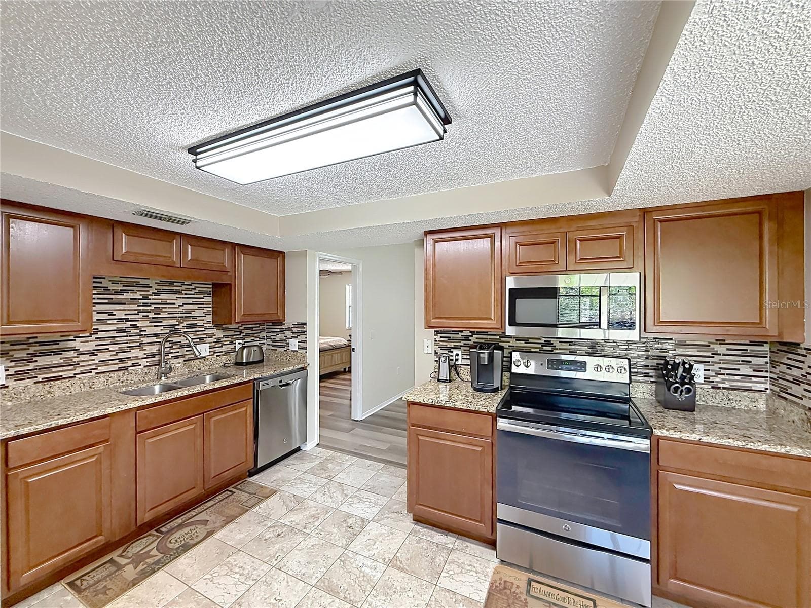 Single Family Residence at 12505 WEDGEFIELD DR, GRAND ISLAND, photo 19 of 50