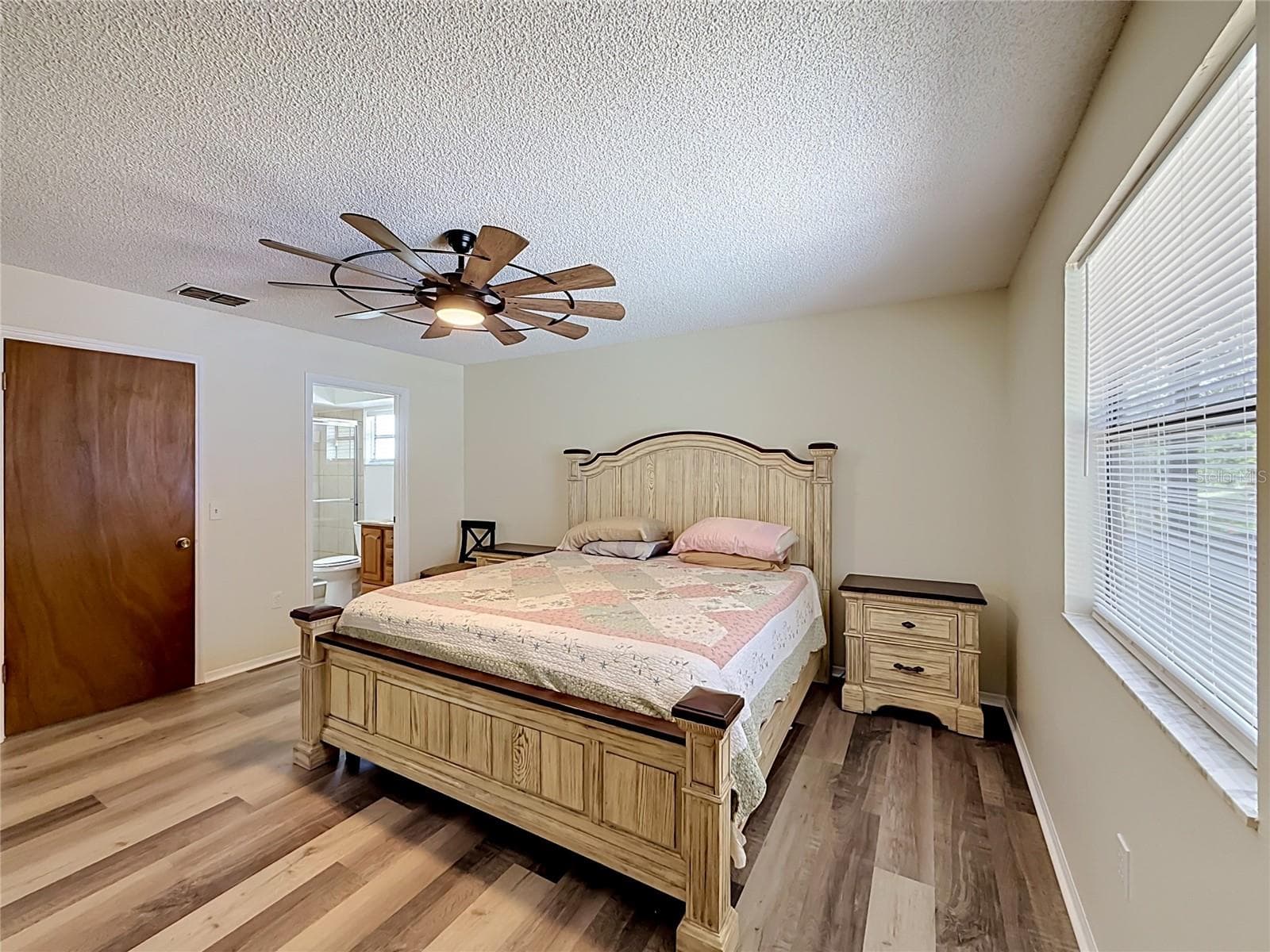 Single Family Residence at 12505 WEDGEFIELD DR, GRAND ISLAND, photo 21 of 50