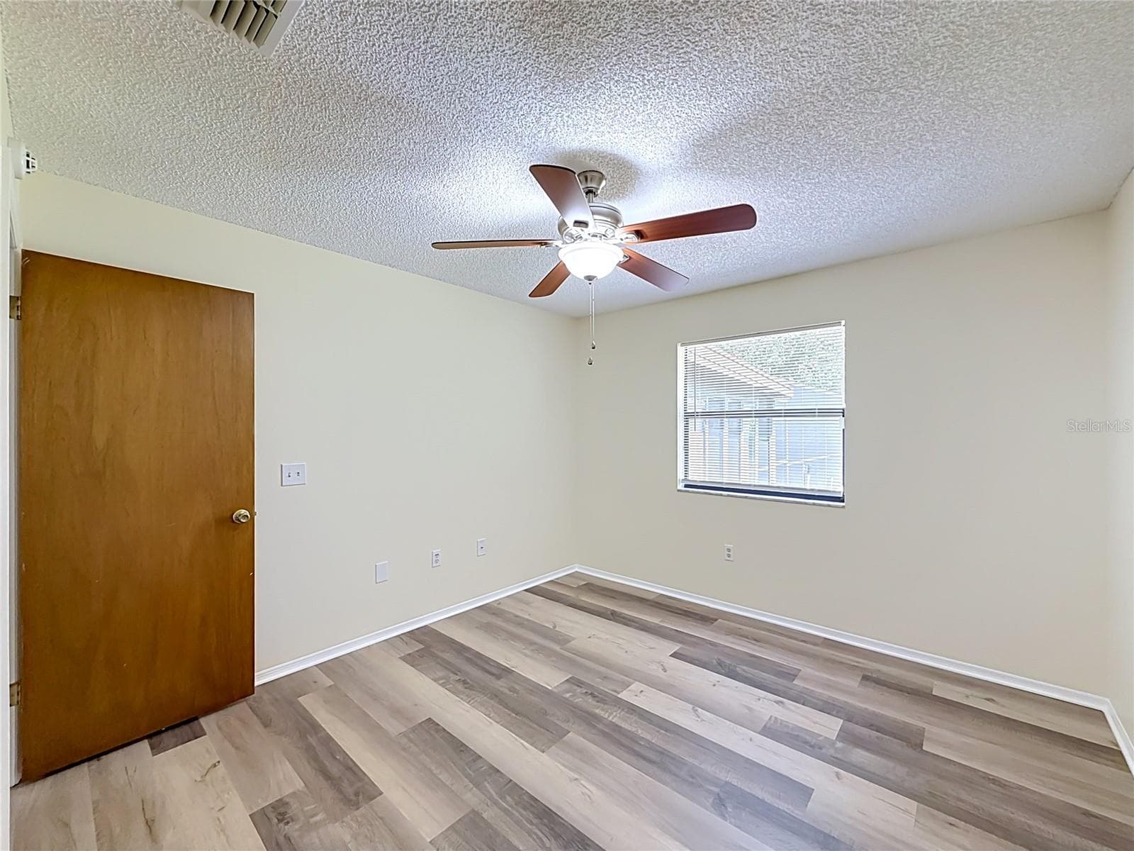 Single Family Residence at 12505 WEDGEFIELD DR, GRAND ISLAND, photo 28 of 50
