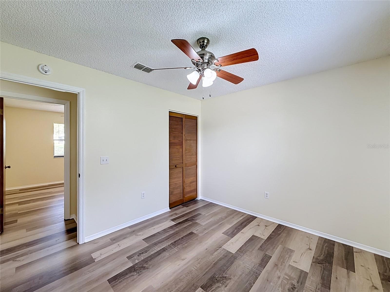 Single Family Residence at 12505 WEDGEFIELD DR, GRAND ISLAND, photo 33 of 50