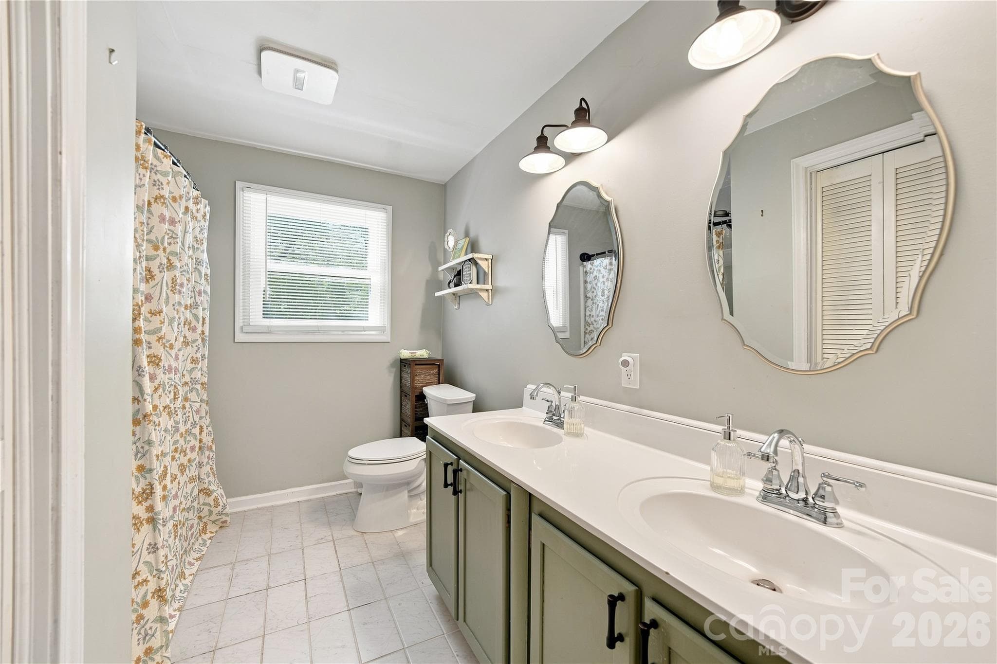 Full Bathroom - 7704 Otts Circle, Stanley