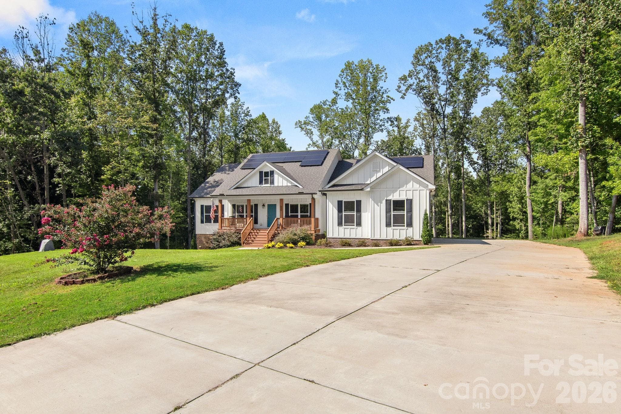 Substantial Concrete Driveway - 206 N Harbor Watch Drive, Statesville