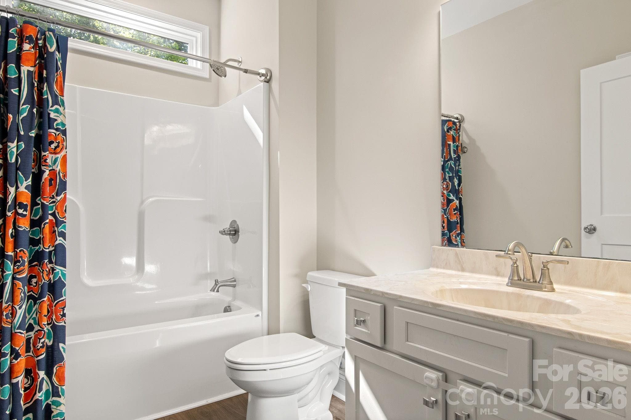 Full Bath - 206 N Harbor Watch Drive, Statesville