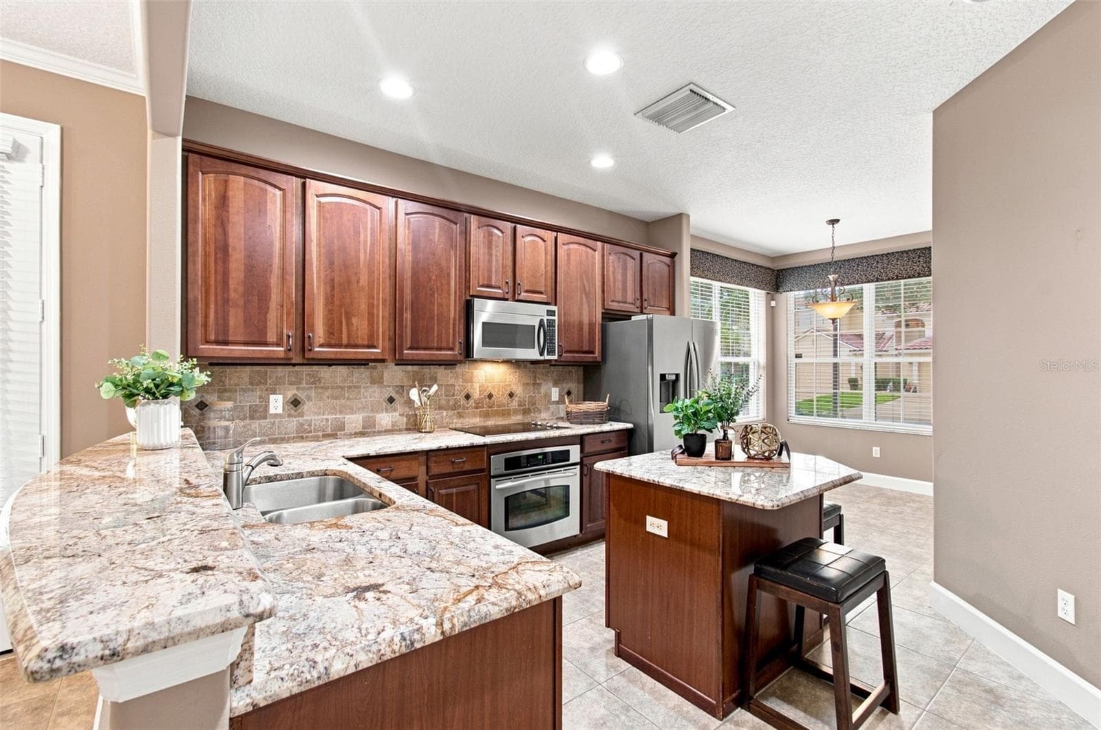 Townhouse at 8551 VIA BELLA NOTTE, ORLANDO, photo 8 of 95