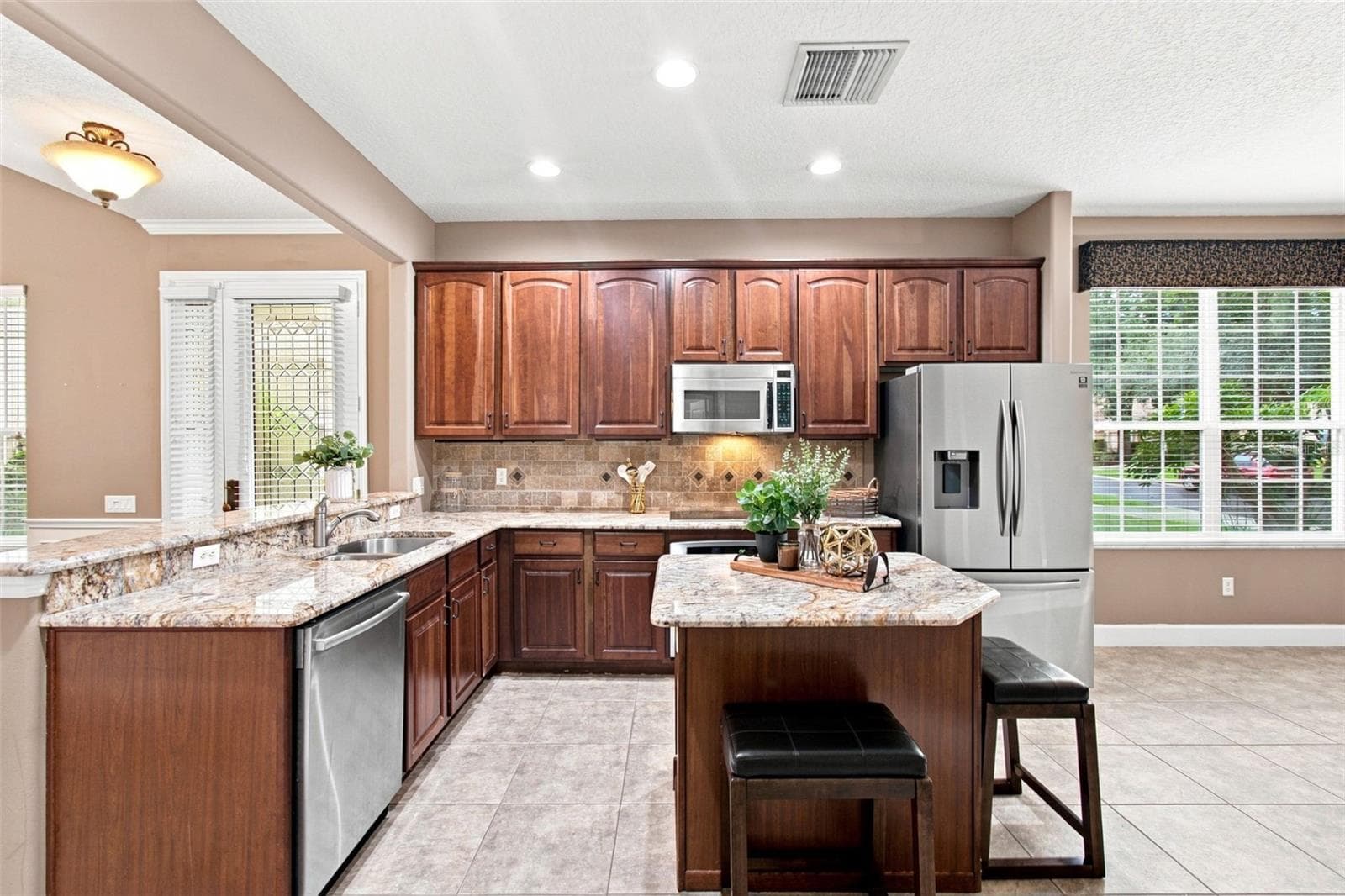 Townhouse at 8551 VIA BELLA NOTTE, ORLANDO, photo 11 of 95