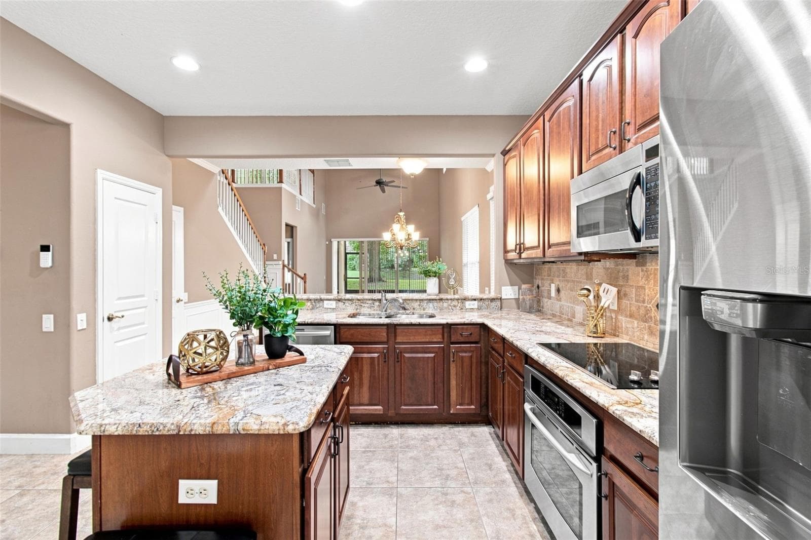 Townhouse at 8551 VIA BELLA NOTTE, ORLANDO, photo 12 of 95