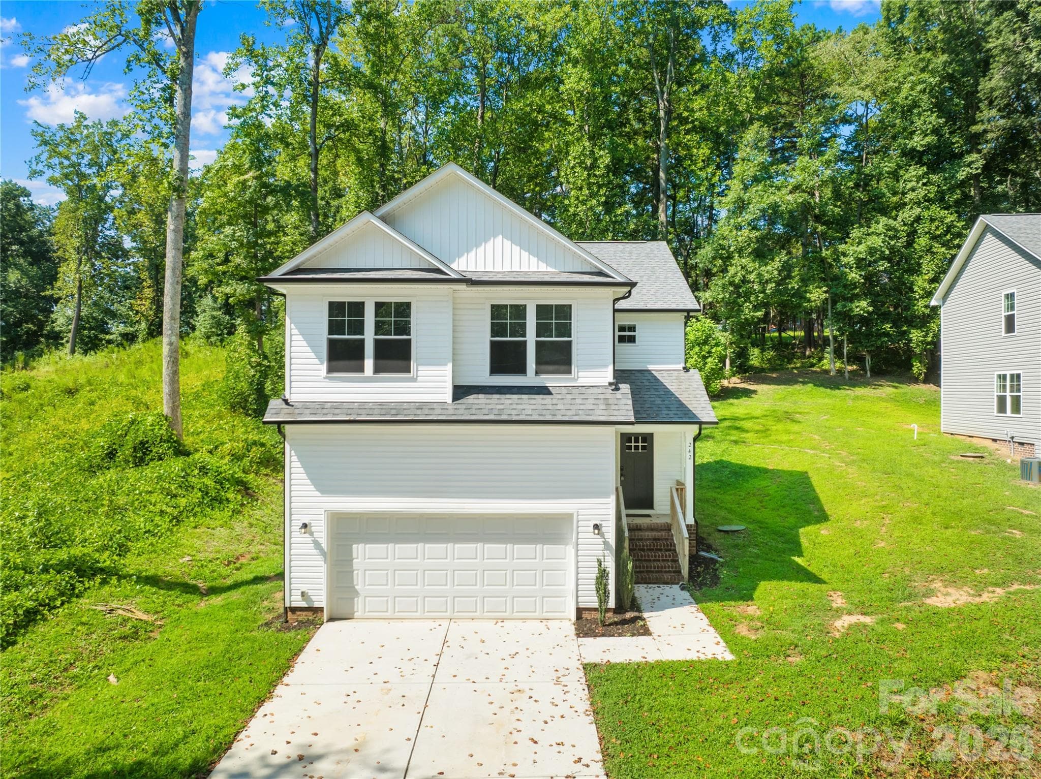242 Valleybrook Lane