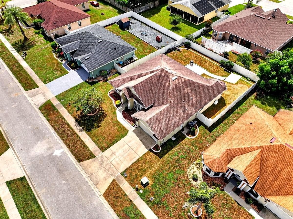 Single Family Residence at 971 LEYBURN DR, DELTONA, photo 28 of 38