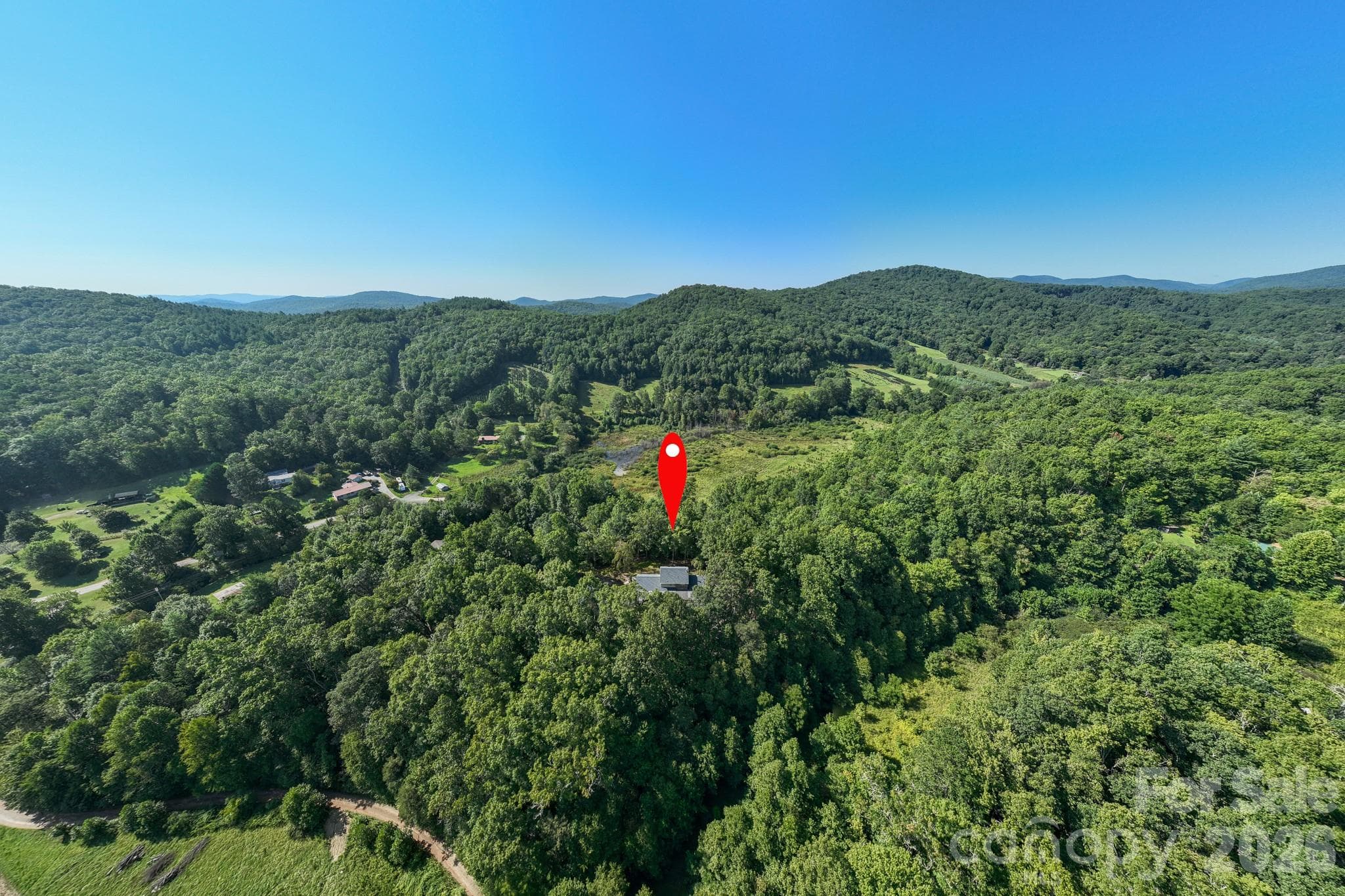 Plenty of privacy, off the road. - 1886 Tanasee Gap Road, Balsam Grove