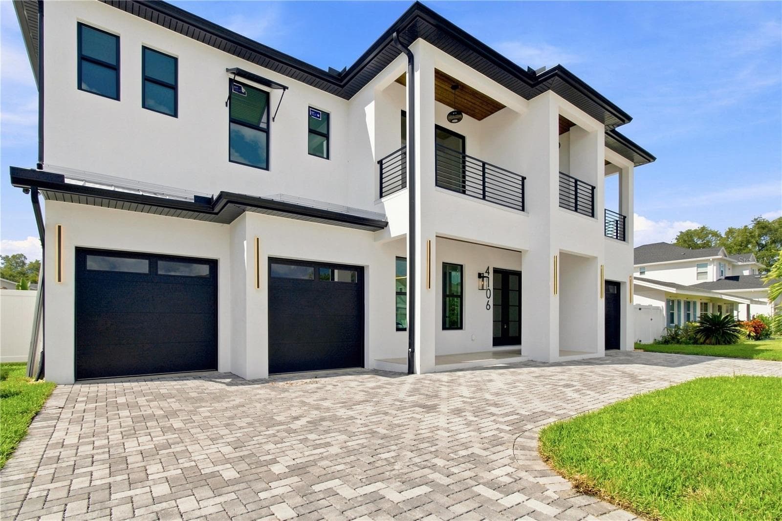 Single Family Residence at 4106 W NEPTUNE ST, TAMPA, photo 2 of 79