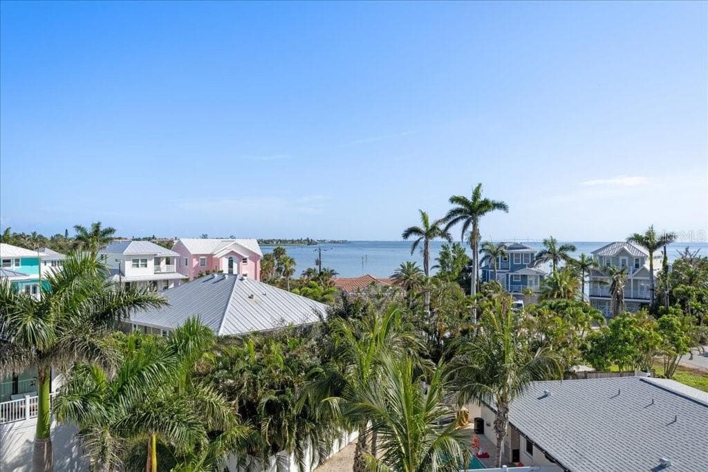Views of the Bay - 239 S HARBOR DR, HOLMES BEACH