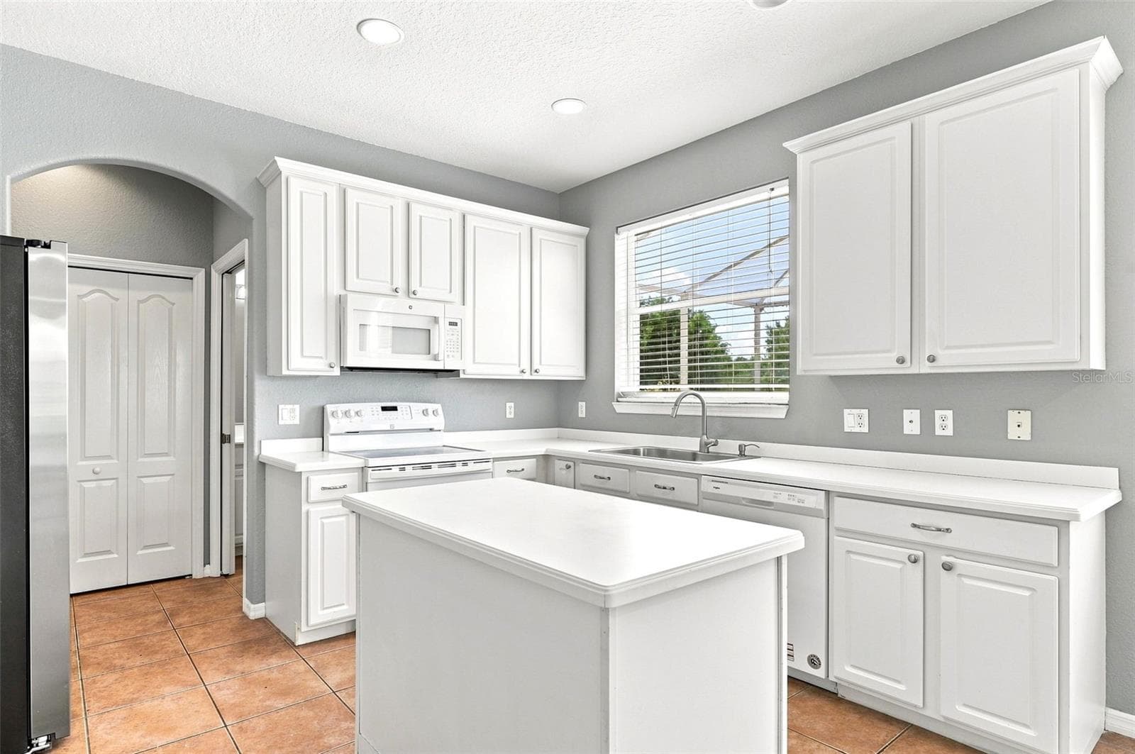 Single Family Residence at 2386 PECAN DR, NORTH PORT, photo 16 of 77