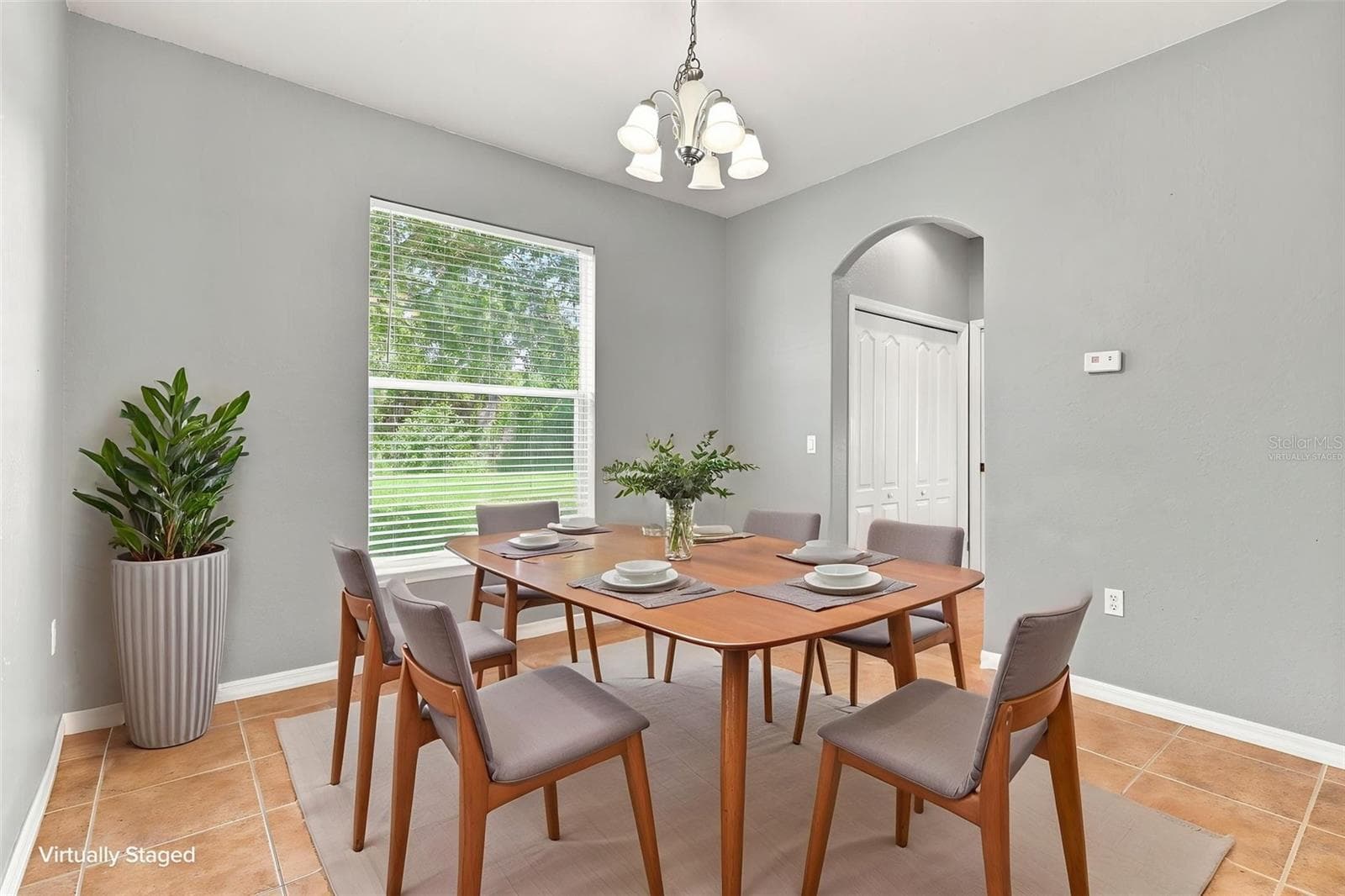 Virtually Staged - 2386 PECAN DR, NORTH PORT