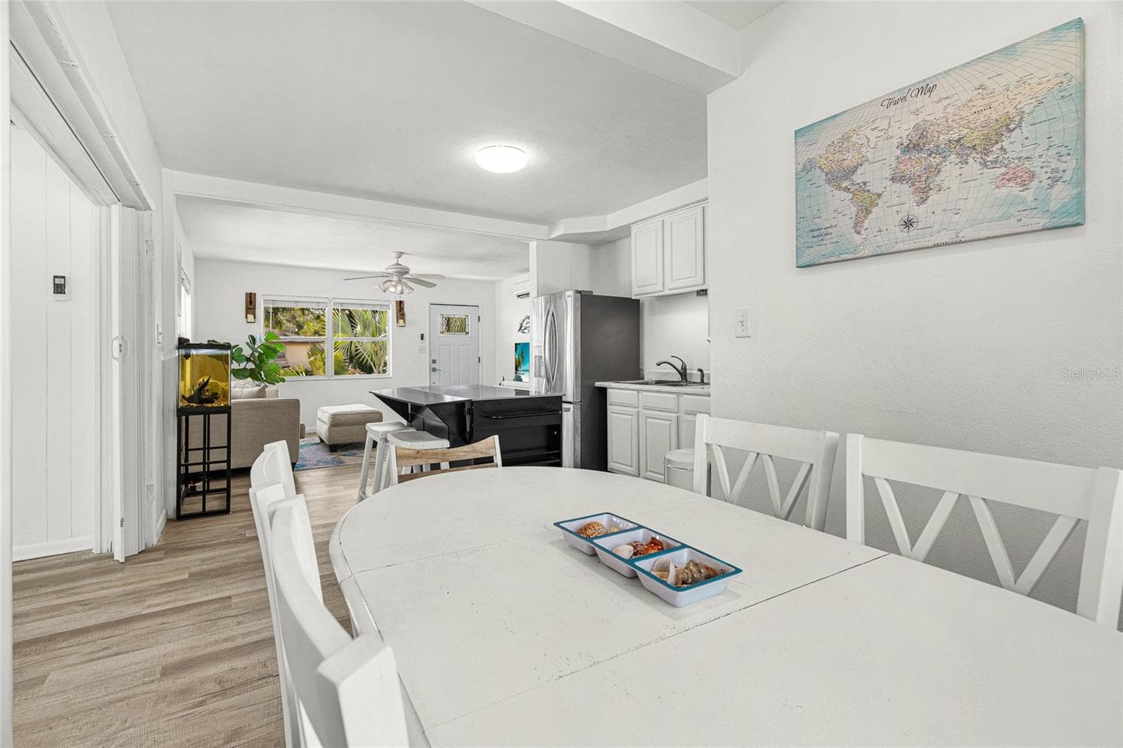 Single Family Residence at 4519 BROOKSDALE DR, SARASOTA, photo 5 of 30