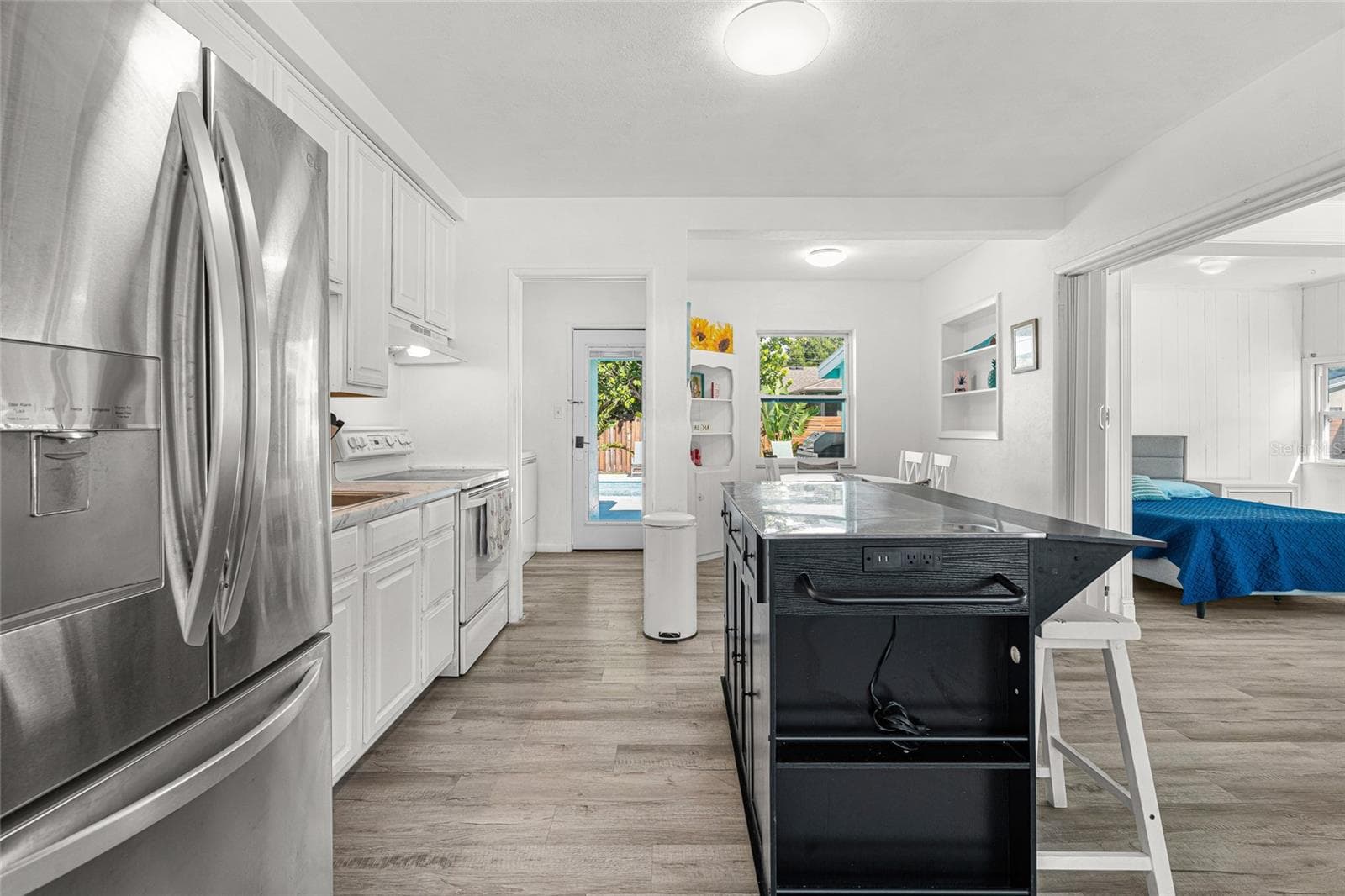 Single Family Residence at 4519 BROOKSDALE DR, SARASOTA, photo 11 of 30