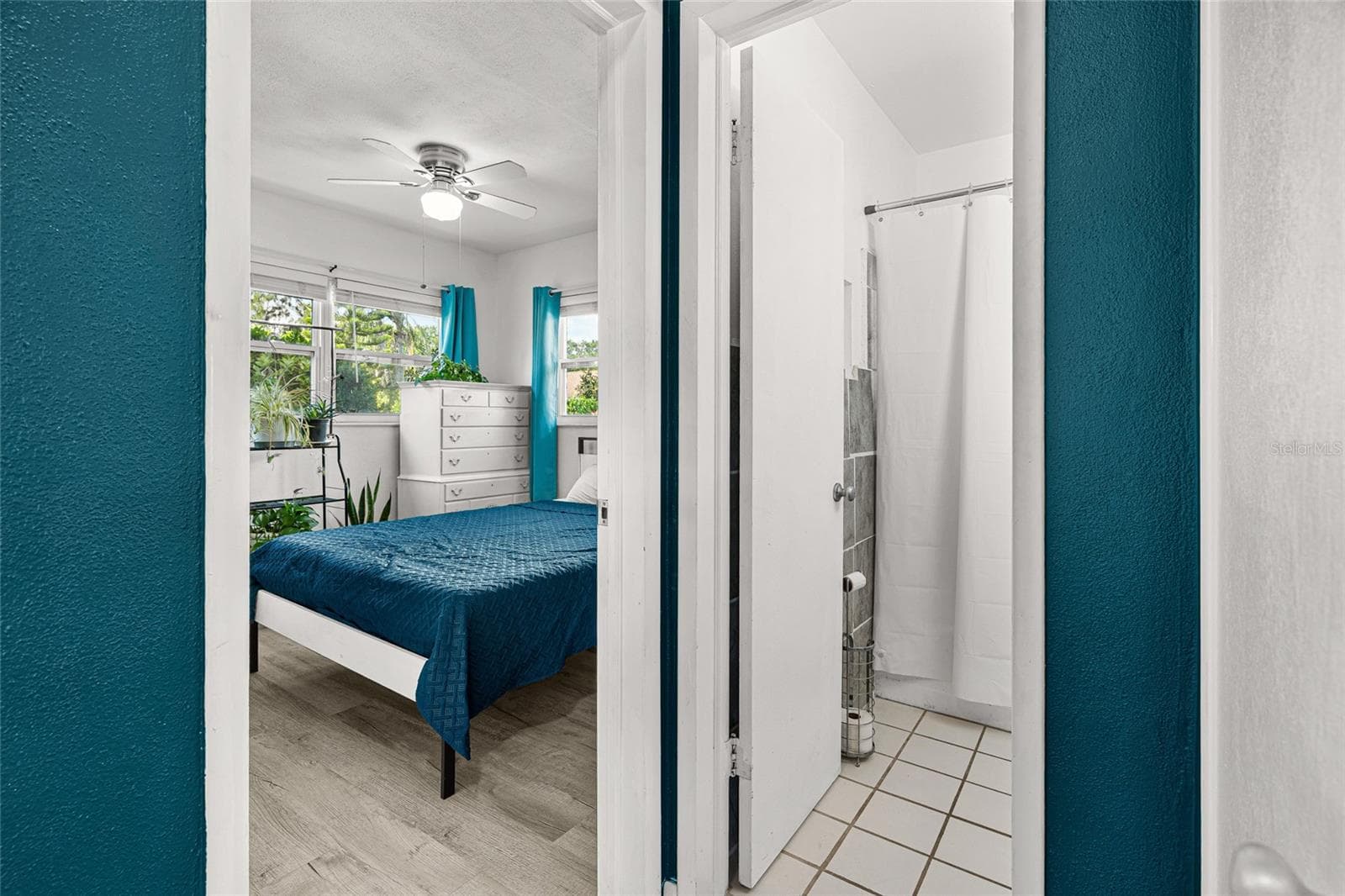 Single Family Residence at 4519 BROOKSDALE DR, SARASOTA, photo 16 of 30