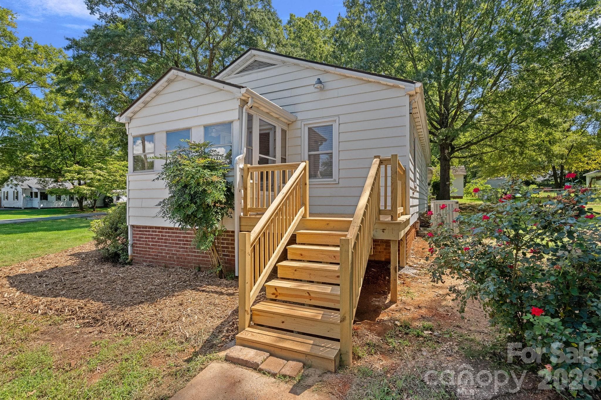 Single Family Residence at 1127 Thompson Avenue, Charlotte, photo 14 of 25