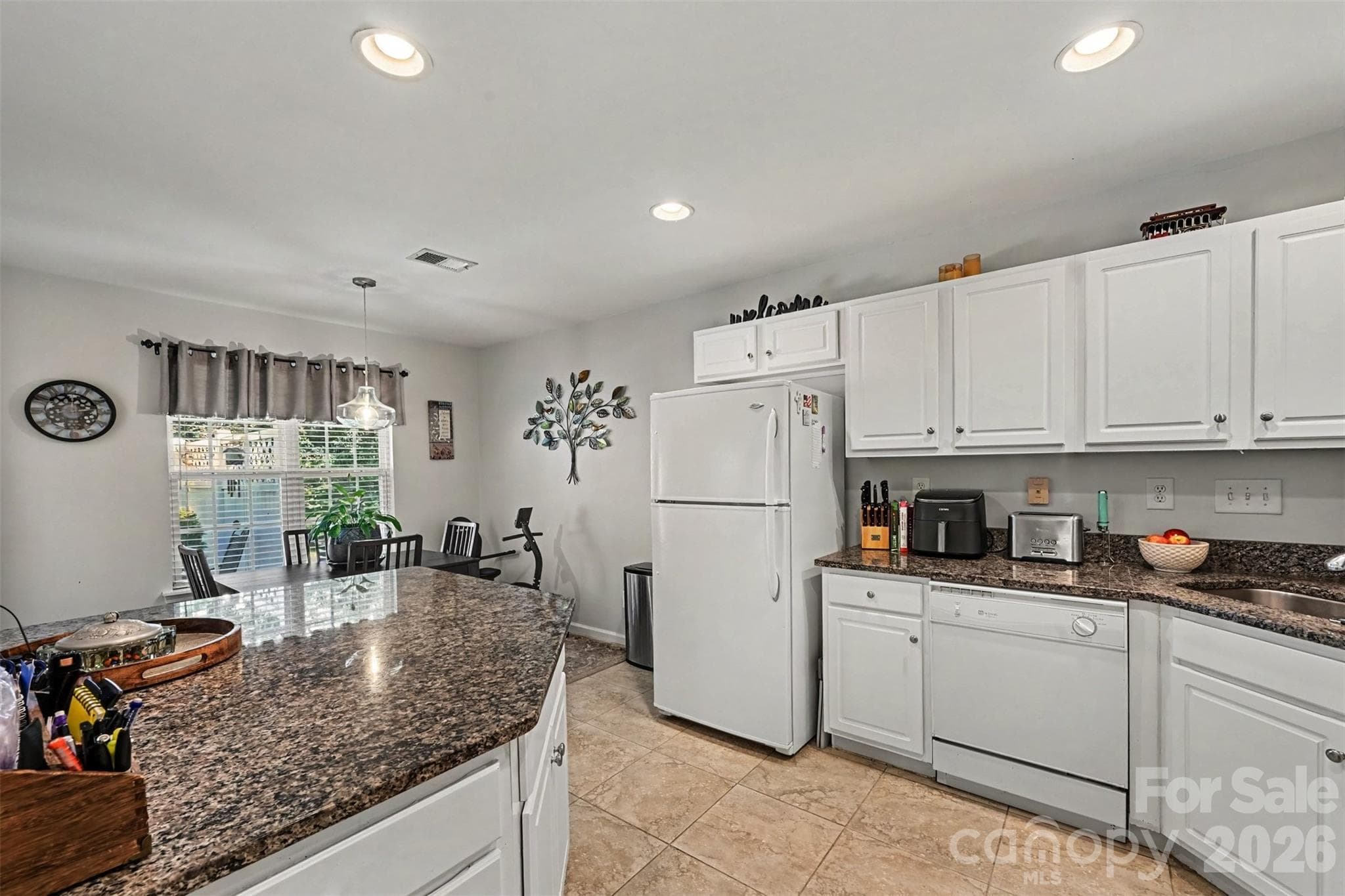 Townhouse at 10442 Columbia Crest Court, Charlotte, photo 10 of 25
