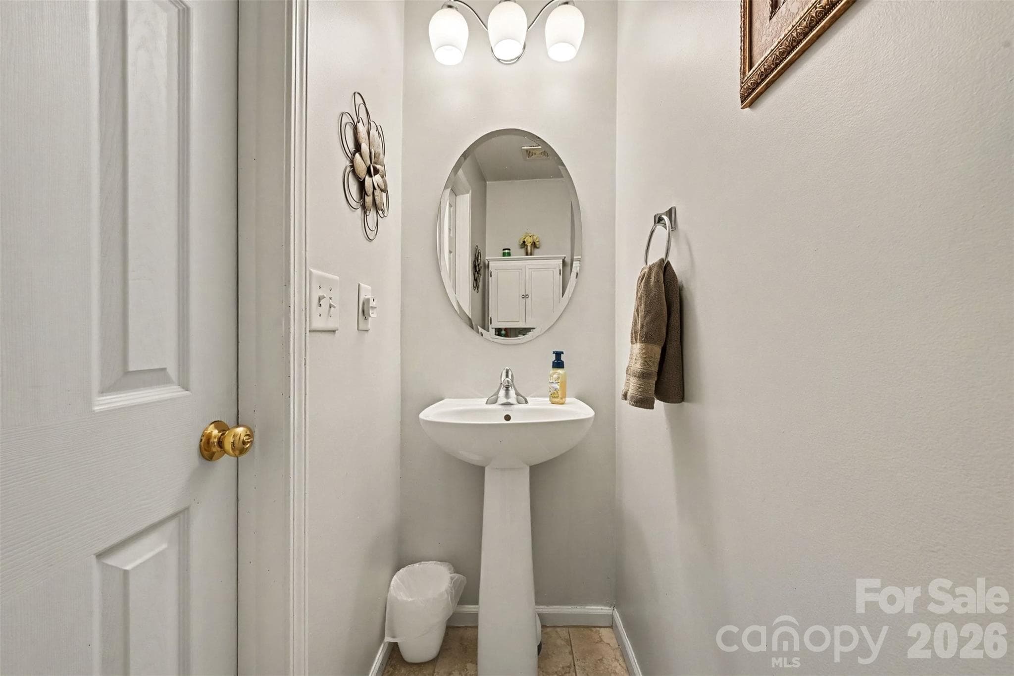 Townhouse at 10442 Columbia Crest Court, Charlotte, photo 13 of 25