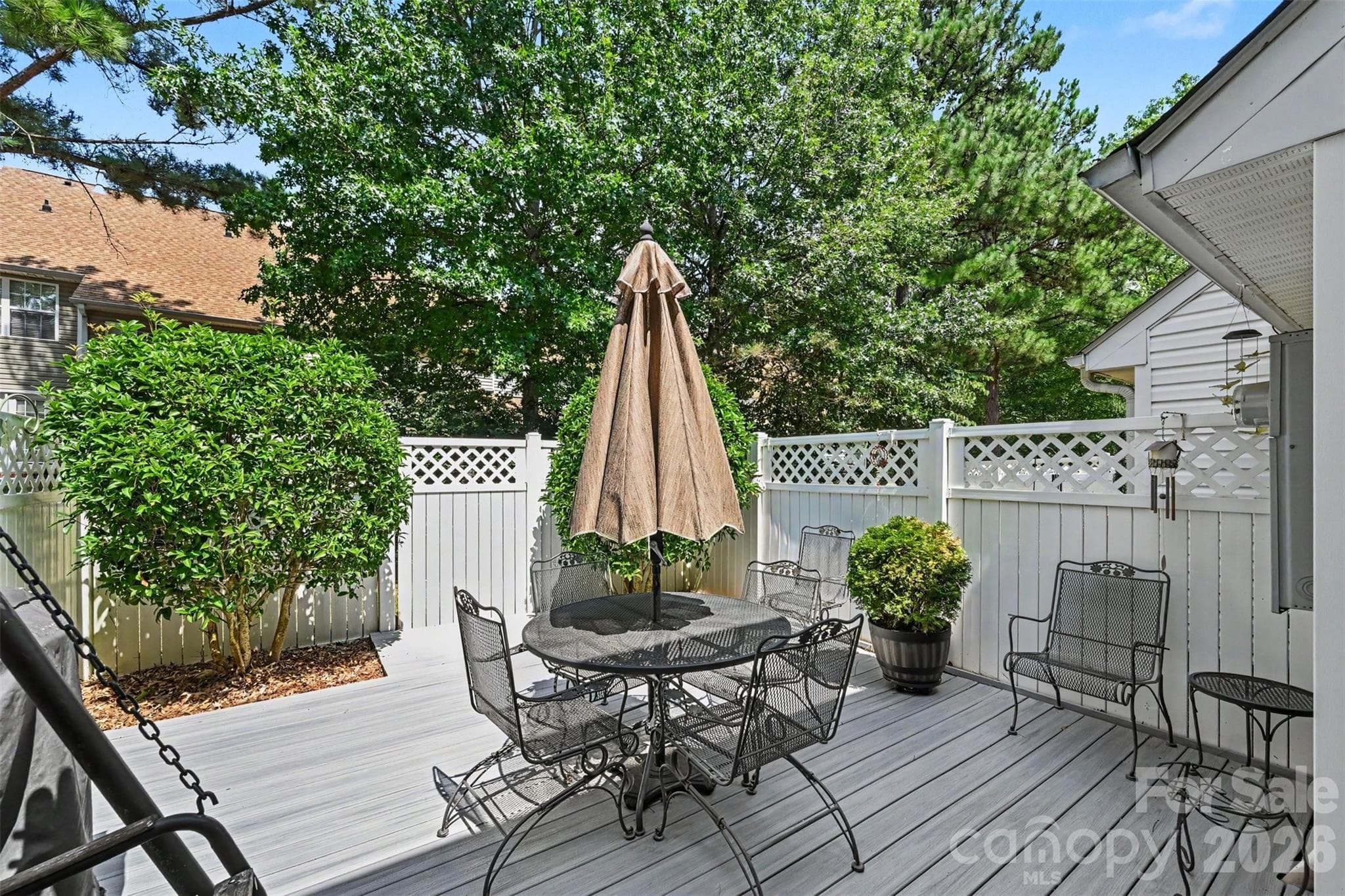 Townhouse at 10442 Columbia Crest Court, Charlotte, photo 22 of 25