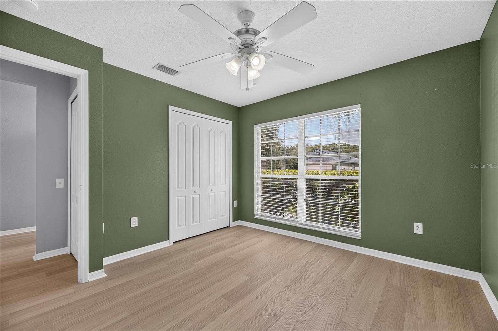 Single Family Residence at 5627 WAR ADMIRAL DR, WESLEY CHAPEL, photo 9 of 63